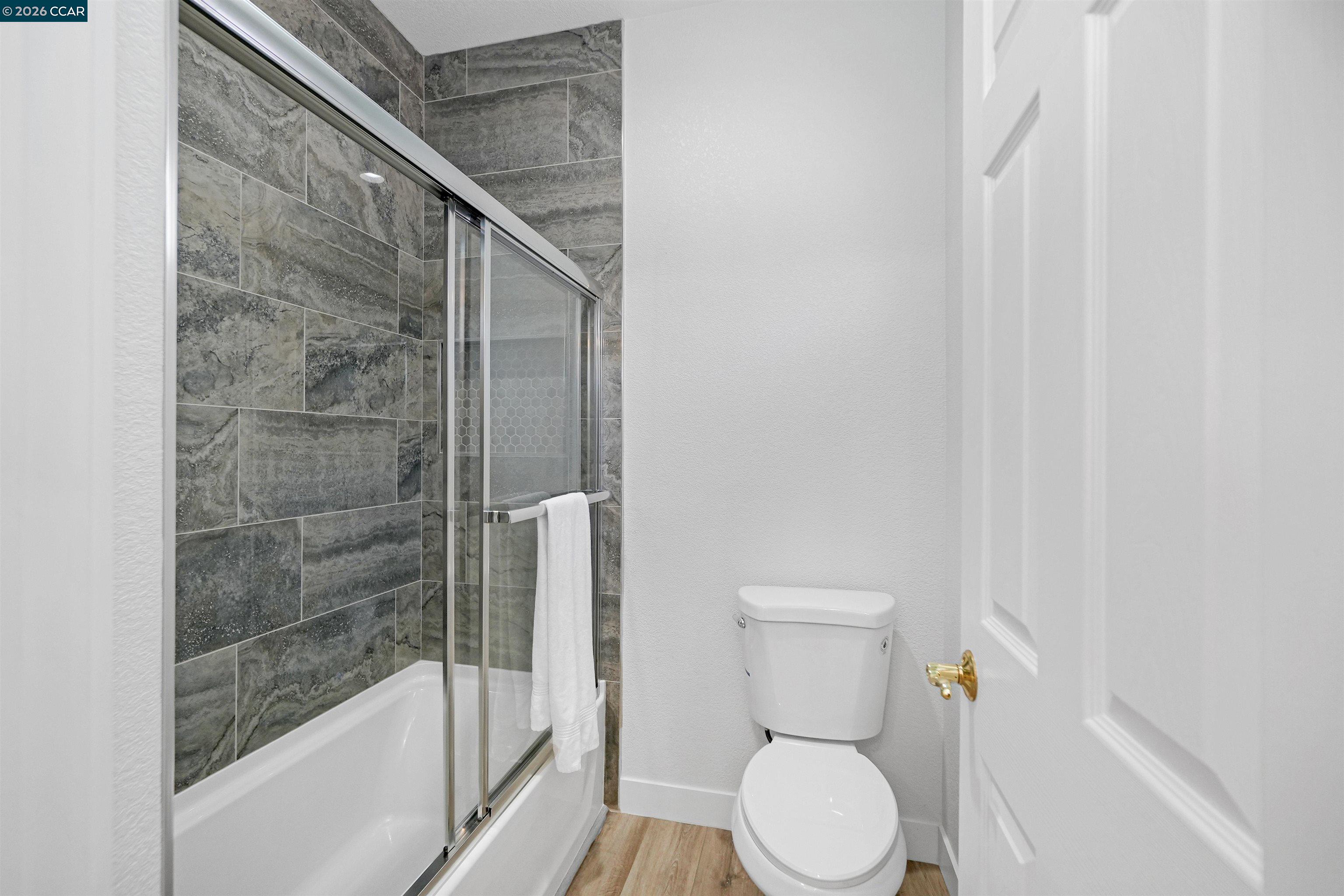 Detail Gallery Image 14 of 20 For 2722 Cowell Rd, Concord,  CA 94518 - 4 Beds | 3 Baths