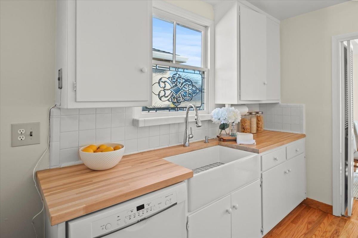 Detail Gallery Image 8 of 50 For 1202 Lillian Ave, San Leandro,  CA 94578 - 3 Beds | 2 Baths