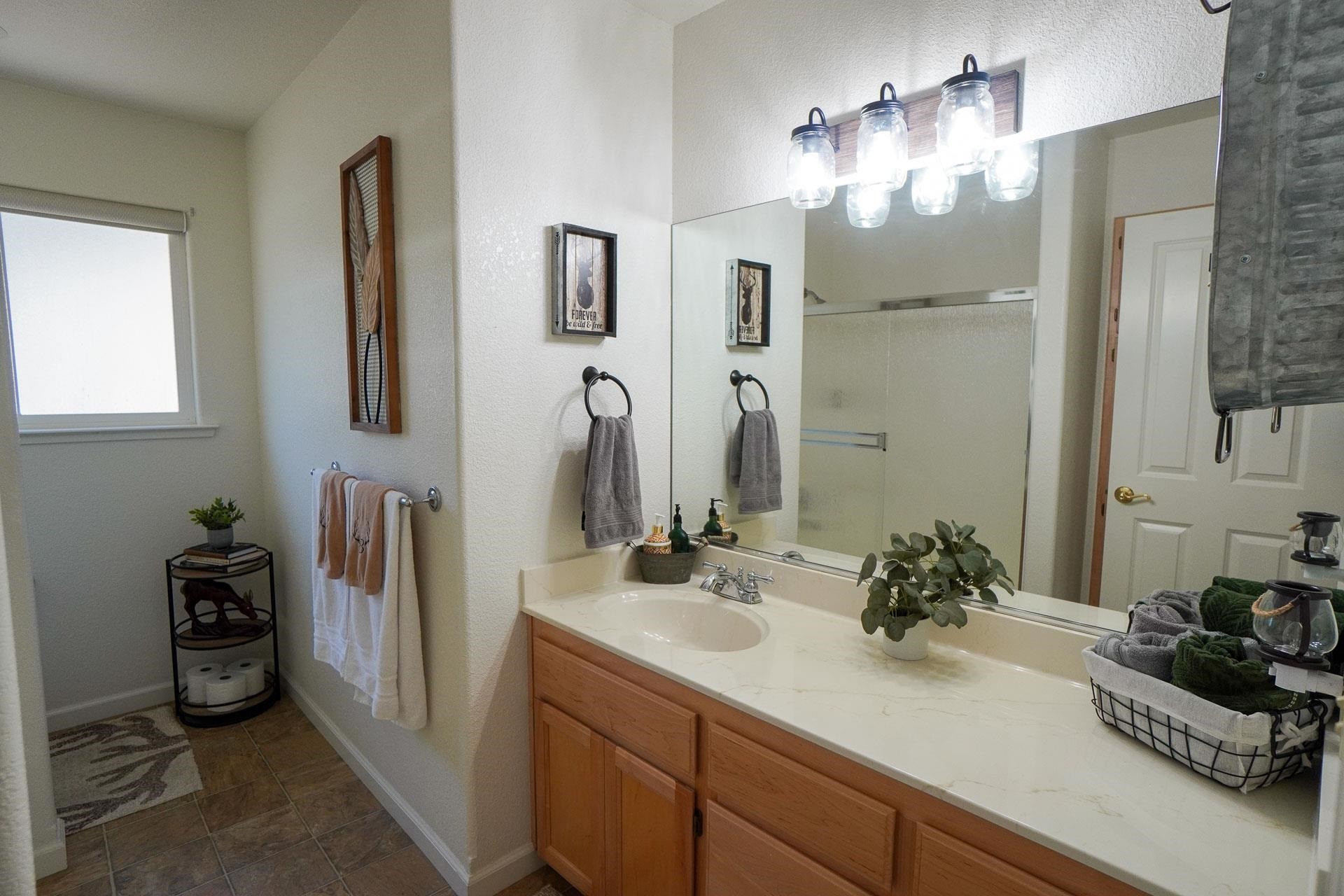 Detail Gallery Image 13 of 22 For 471 Arbona Cir, Sonora,  CA 95370 - 3 Beds | 2 Baths