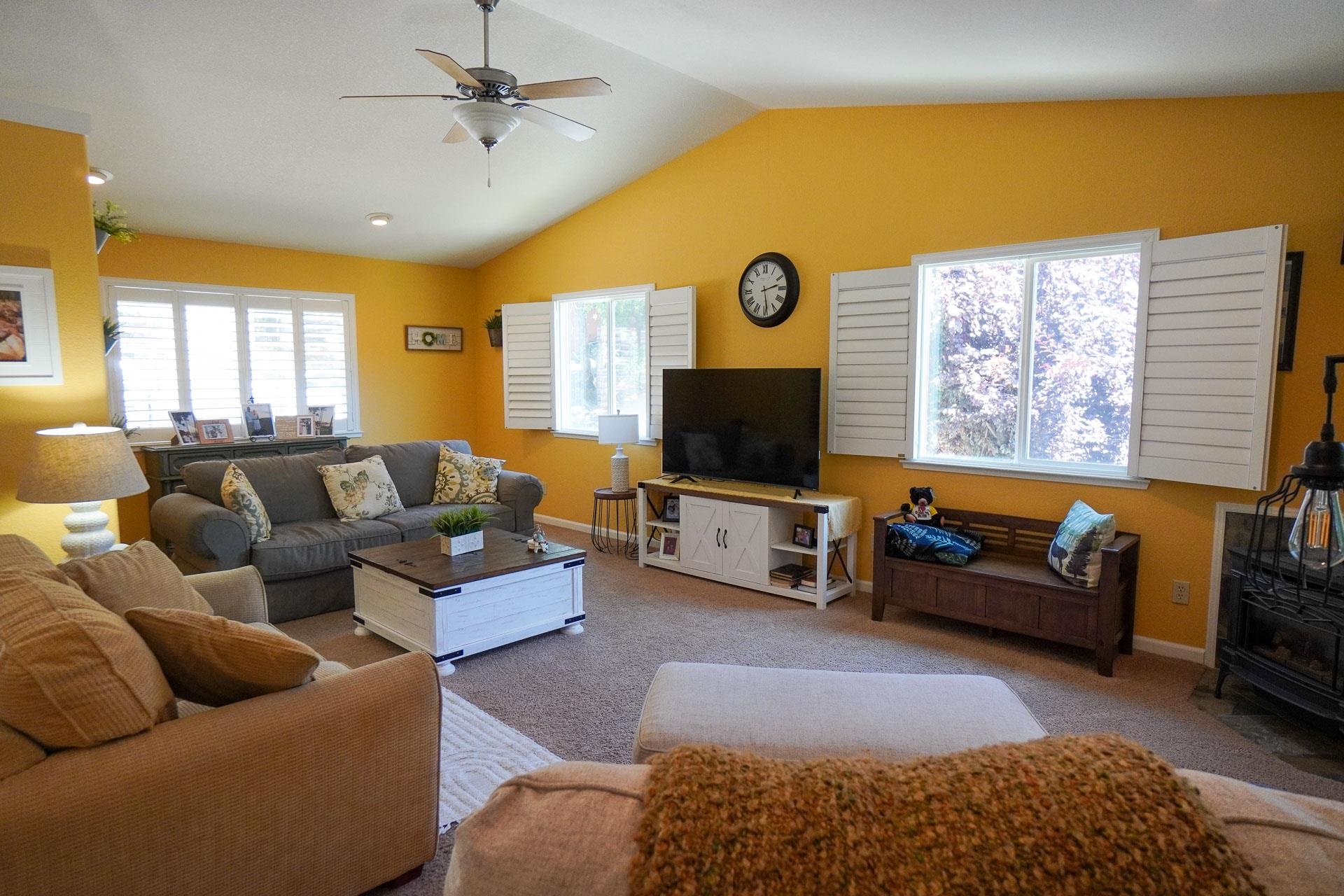 Detail Gallery Image 5 of 22 For 471 Arbona Cir, Sonora,  CA 95370 - 3 Beds | 2 Baths