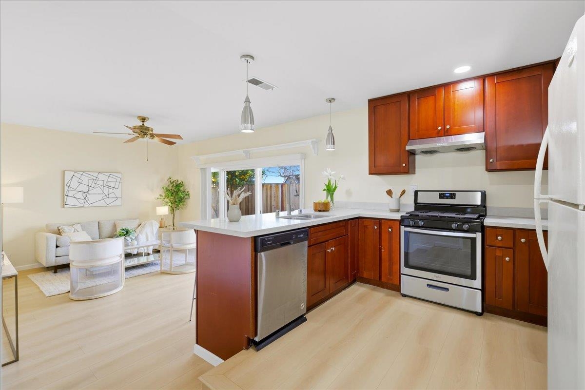 Detail Gallery Image 19 of 60 For 7109 Elba Way, Dublin,  CA 94568 - 4 Beds | 2 Baths