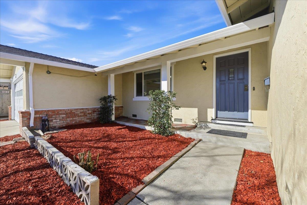 Detail Gallery Image 4 of 60 For 7109 Elba Way, Dublin,  CA 94568 - 4 Beds | 2 Baths