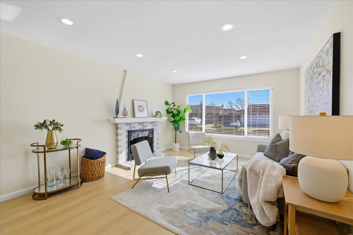 Detail Gallery Image 6 of 60 For 7109 Elba Way, Dublin,  CA 94568 - 4 Beds | 2 Baths