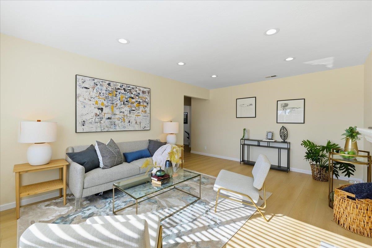 Detail Gallery Image 8 of 60 For 7109 Elba Way, Dublin,  CA 94568 - 4 Beds | 2 Baths