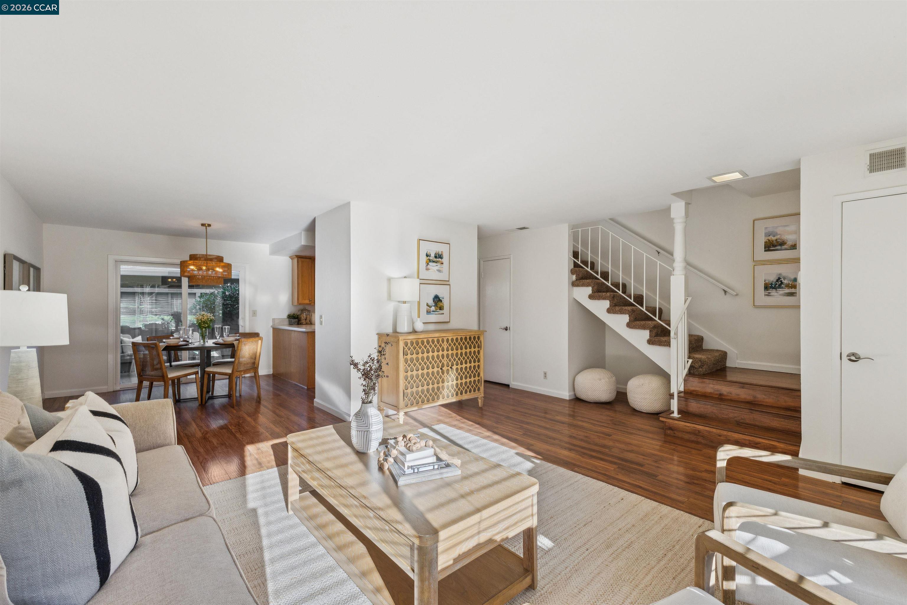 Photo #5: 41120761 Listing: Photo #5