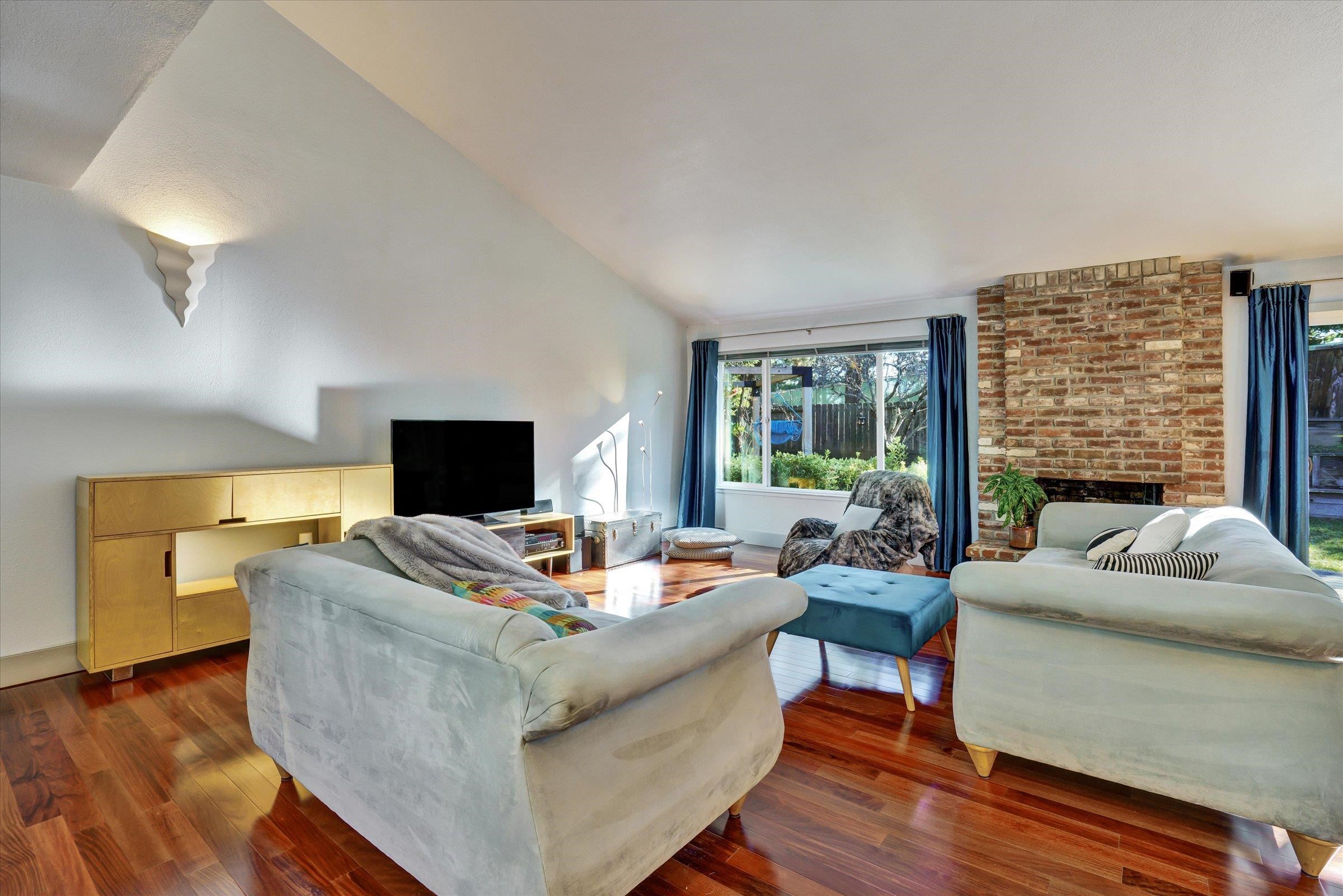 Detail Gallery Image 5 of 48 For 2629 Celaya Cir, San Ramon,  CA 94583 - 3 Beds | 2 Baths