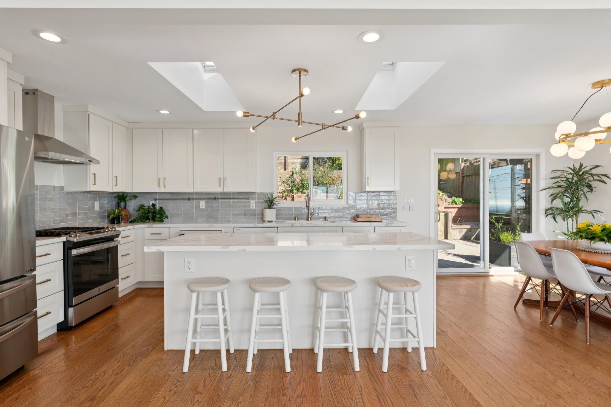 Detail Gallery Image 11 of 51 For 61 Cowper Ave, Kensington,  CA 94707 - 4 Beds | 2/1 Baths