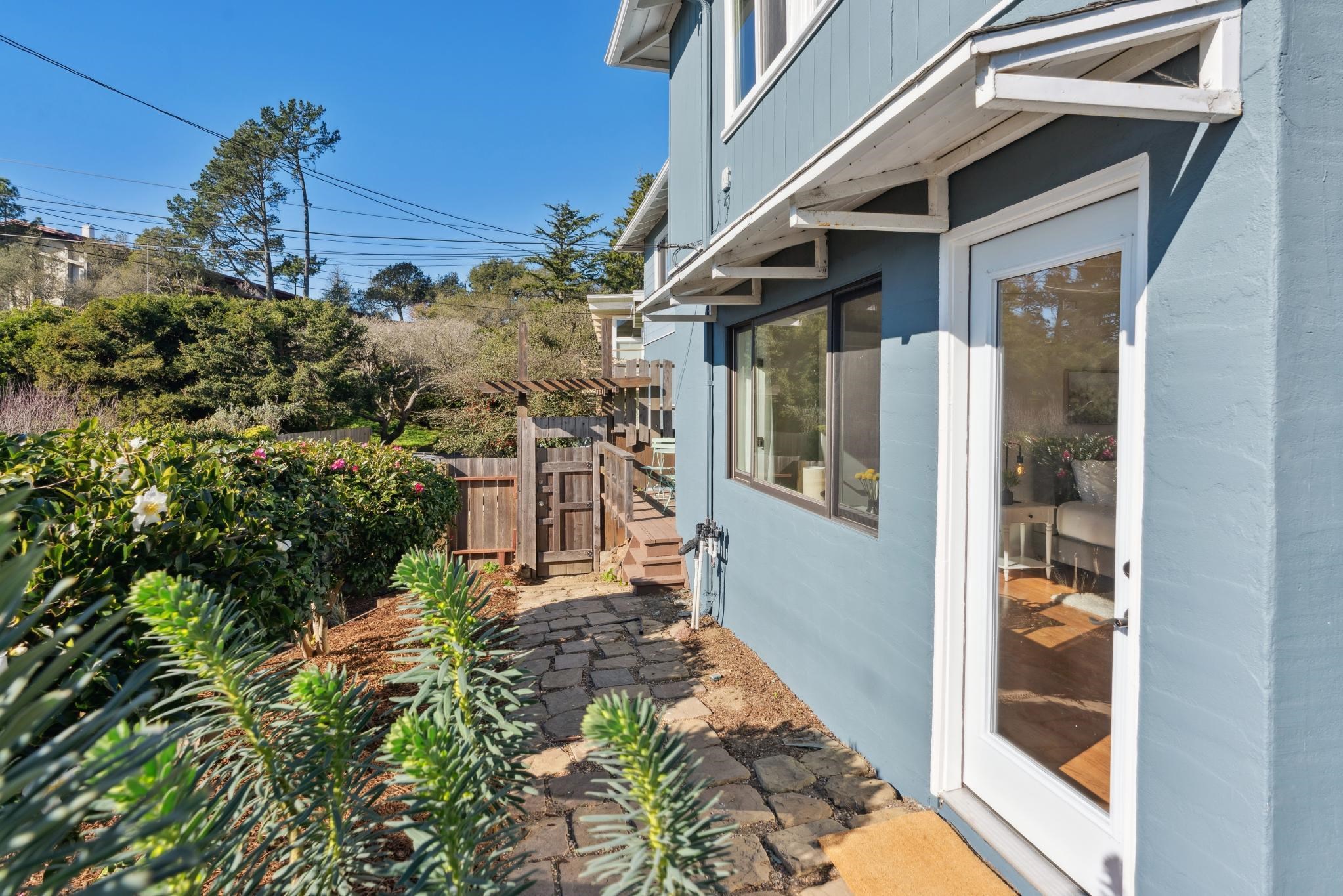 Detail Gallery Image 37 of 51 For 61 Cowper Ave, Kensington,  CA 94707 - 4 Beds | 2/1 Baths