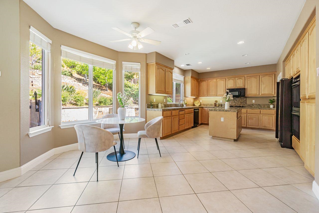 Detail Gallery Image 20 of 48 For 5391 Fernbank Dr, Concord,  CA 94521 - 5 Beds | 3 Baths