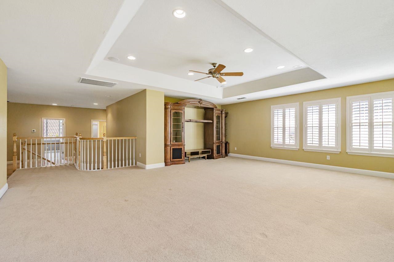 Detail Gallery Image 21 of 48 For 5391 Fernbank Dr, Concord,  CA 94521 - 5 Beds | 3 Baths