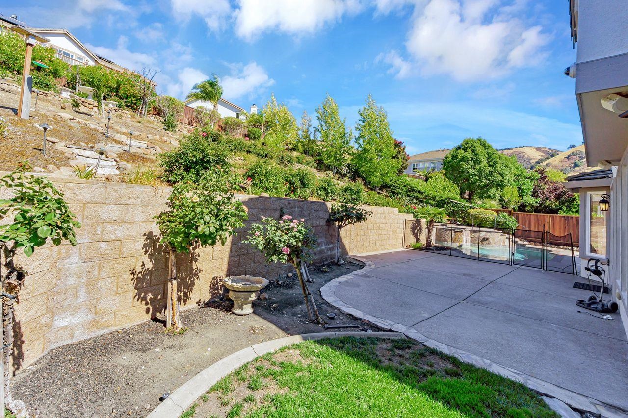 Detail Gallery Image 44 of 48 For 5391 Fernbank Dr, Concord,  CA 94521 - 5 Beds | 3 Baths