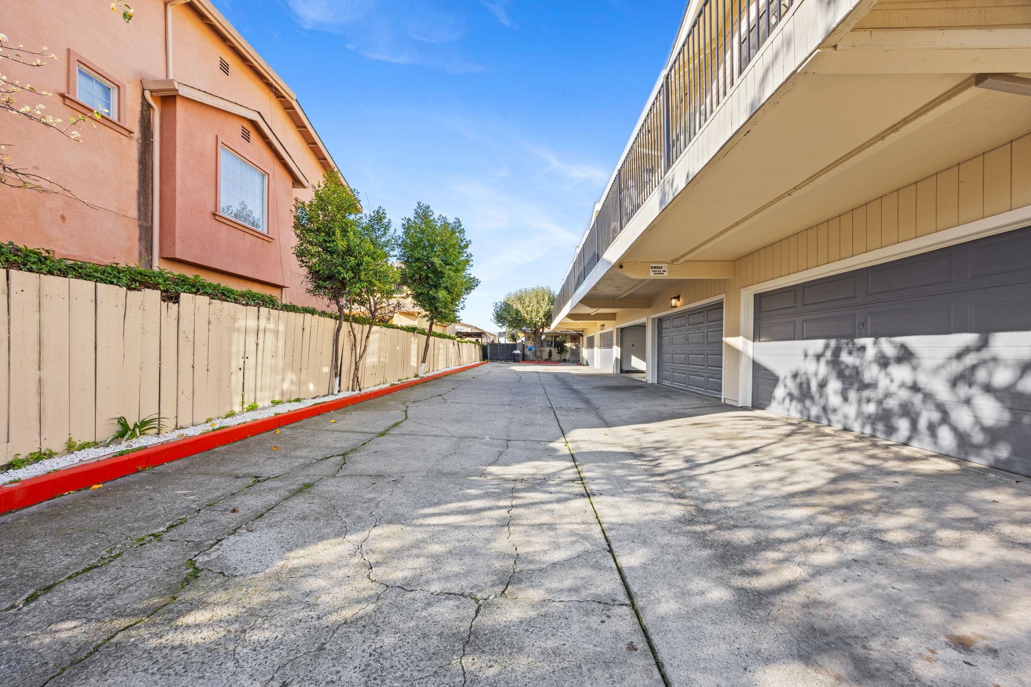 Detail Gallery Image 16 of 19 For 22241 S Garden Ave, Hayward,  CA 94541 - – Beds | – Baths