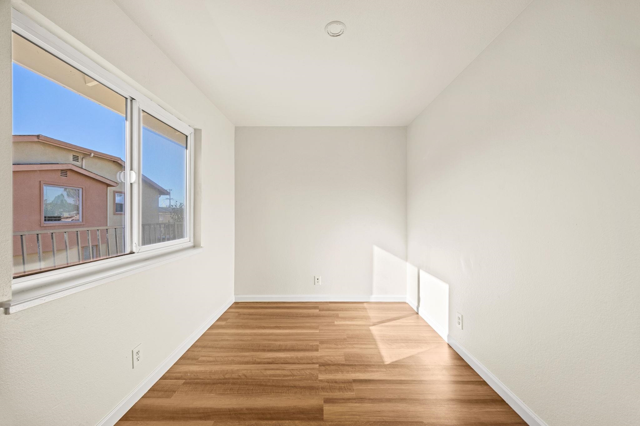 Detail Gallery Image 6 of 19 For 22241 S Garden Ave, Hayward,  CA 94541 - – Beds | – Baths