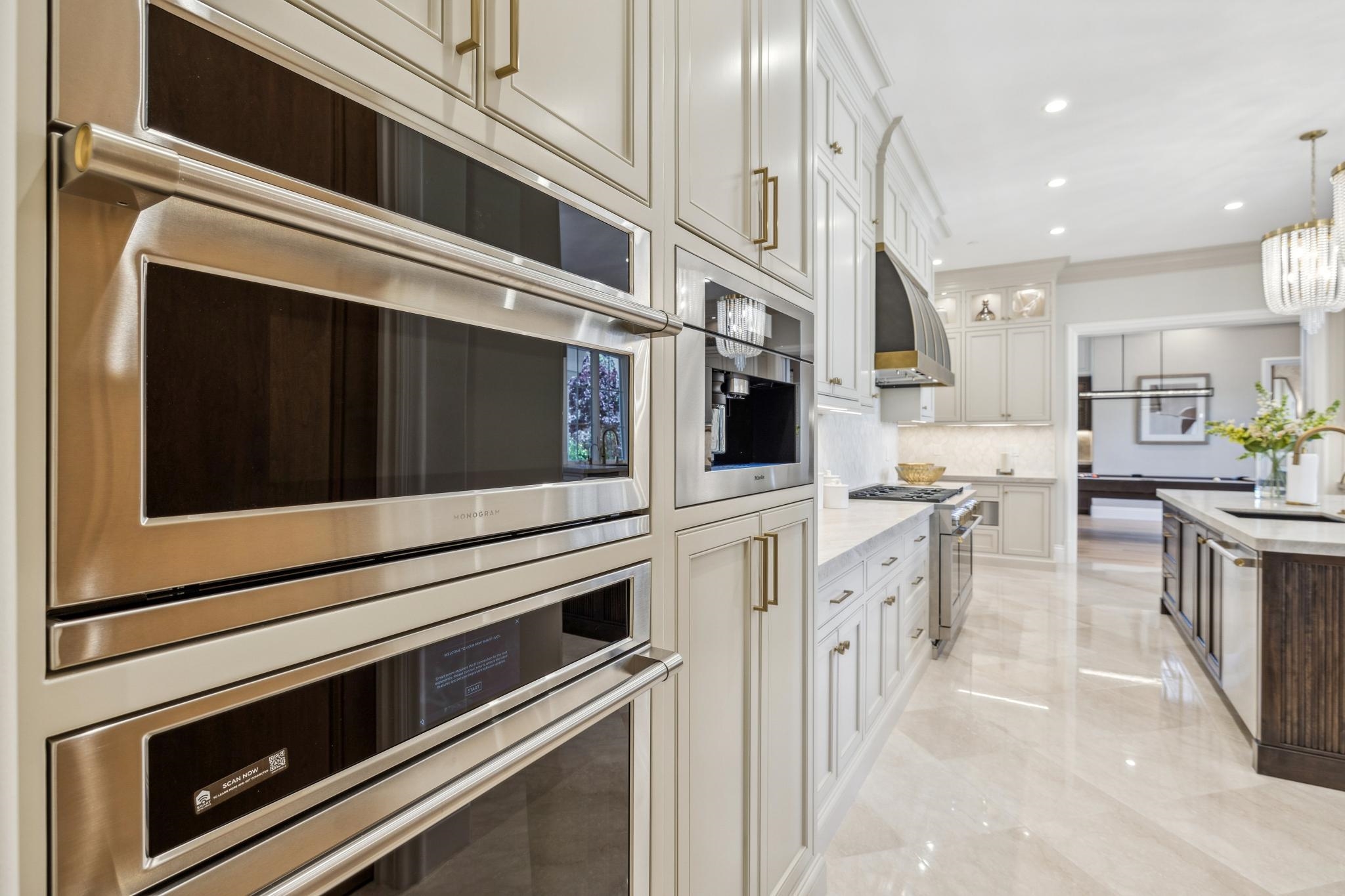 Detail Gallery Image 13 of 58 For 3630 Pontina Ct, Pleasanton,  CA 94566 - 5 Beds | 6/1 Baths