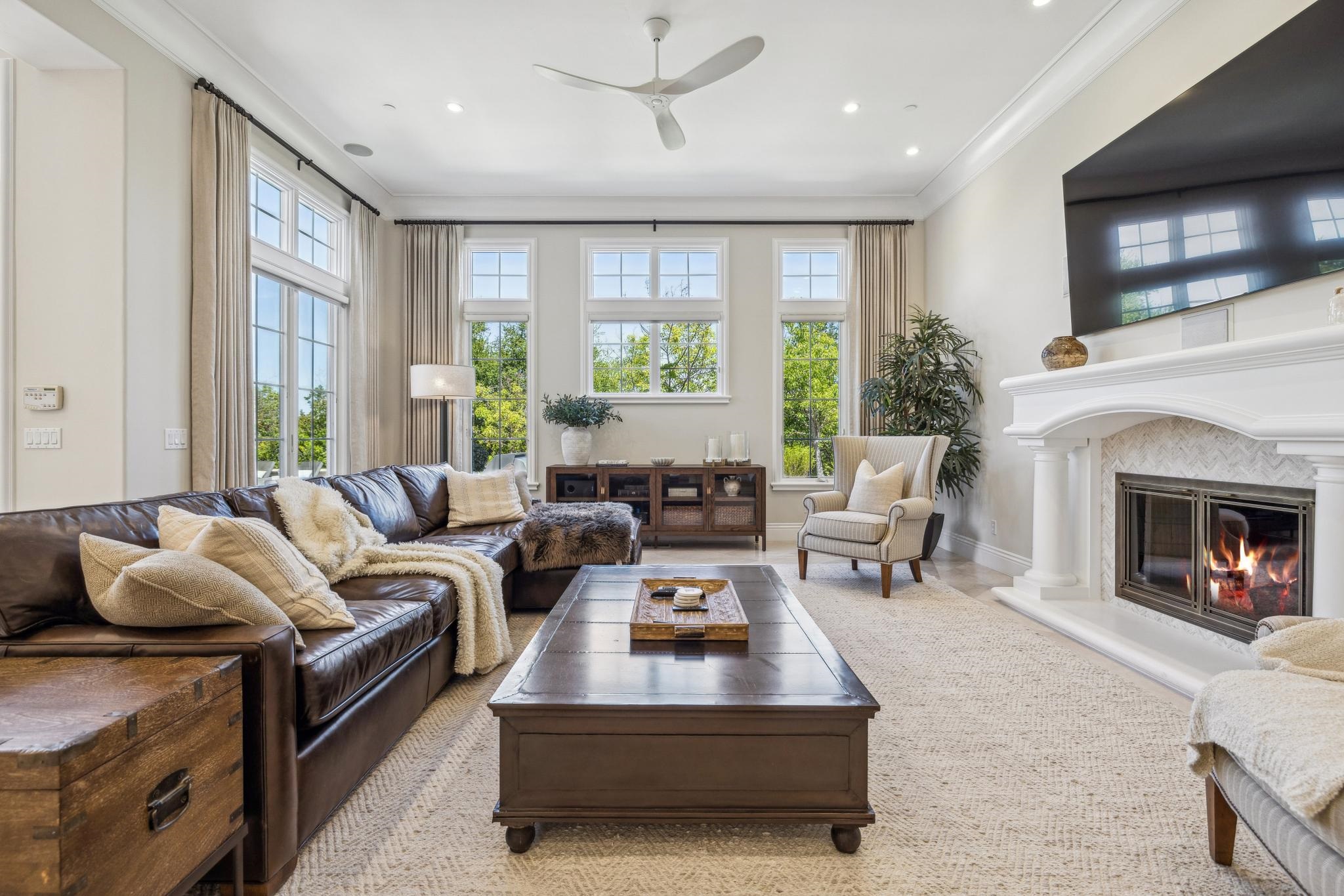 Detail Gallery Image 16 of 58 For 3630 Pontina Ct, Pleasanton,  CA 94566 - 5 Beds | 6/1 Baths