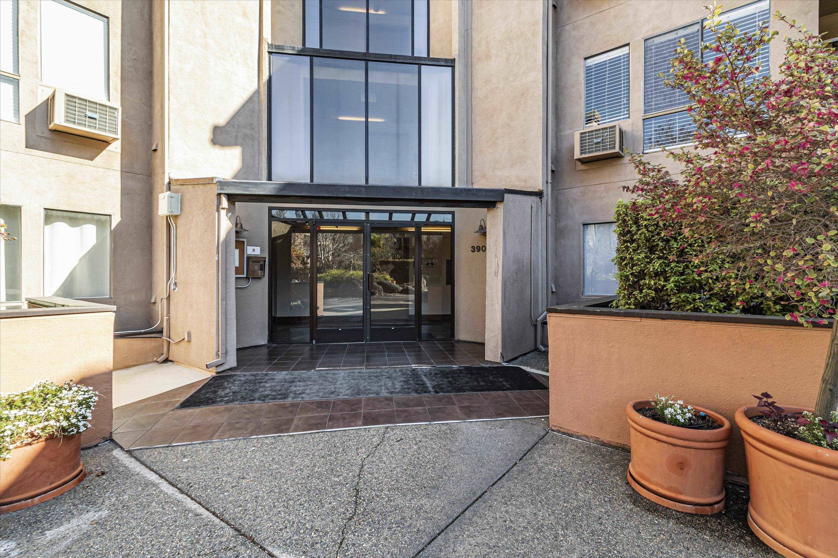 Photo #3: 41120772 Listing: Photo #3