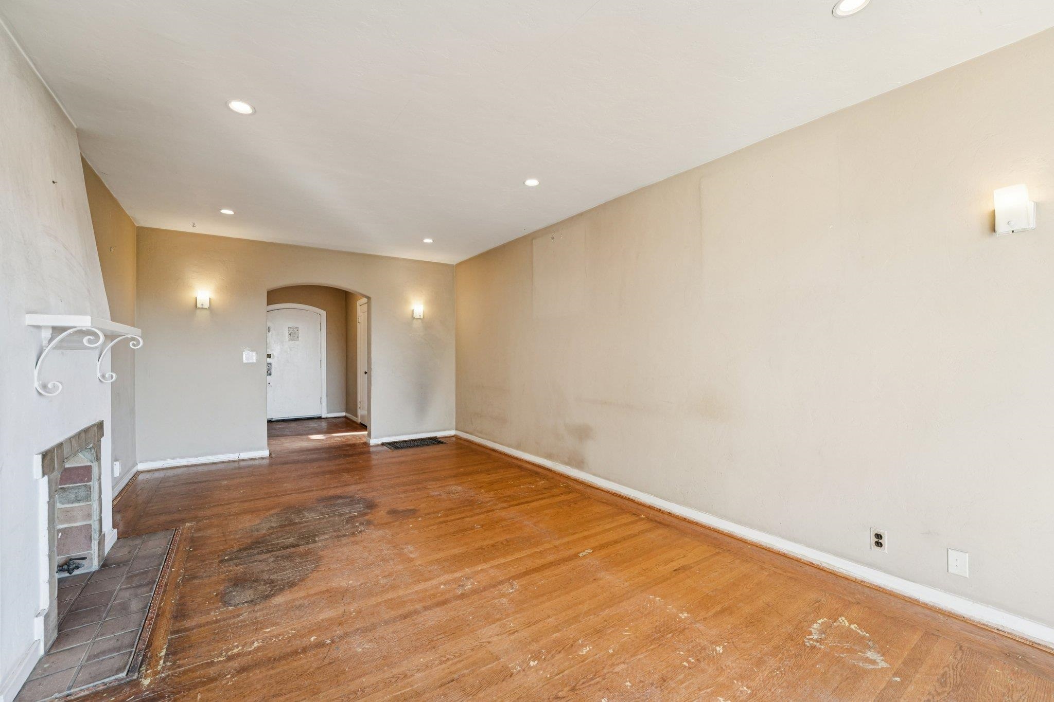 Detail Gallery Image 13 of 60 For 9963 Lawlor St, Oakland,  CA 94605 - 4 Beds | 2 Baths