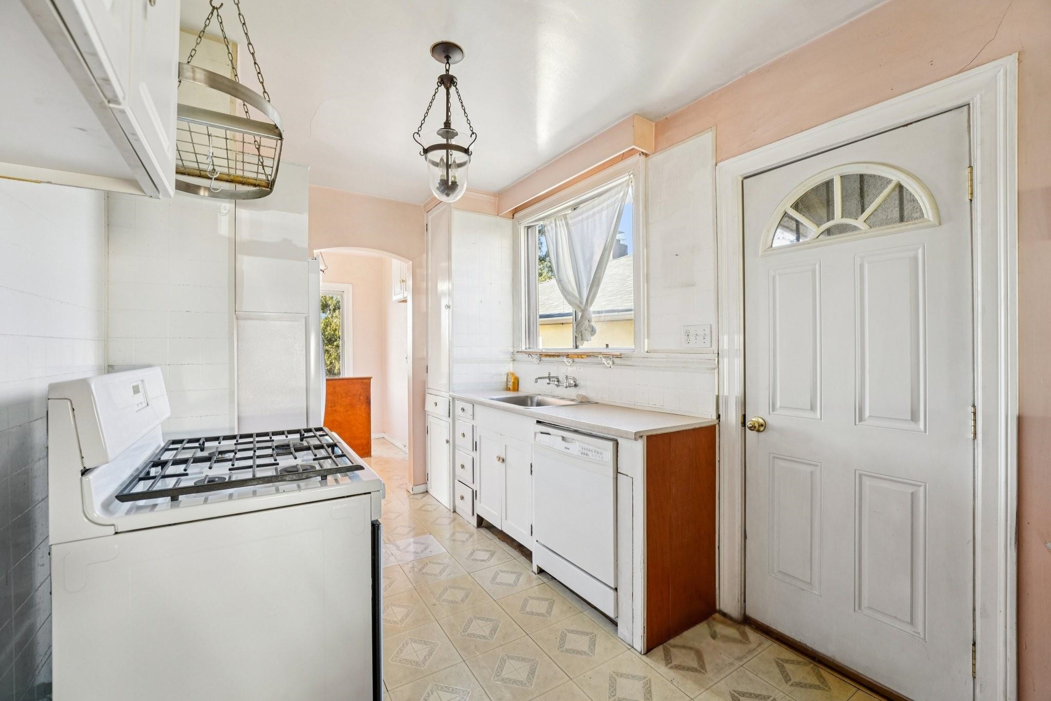 Detail Gallery Image 21 of 60 For 9963 Lawlor St, Oakland,  CA 94605 - 4 Beds | 2 Baths