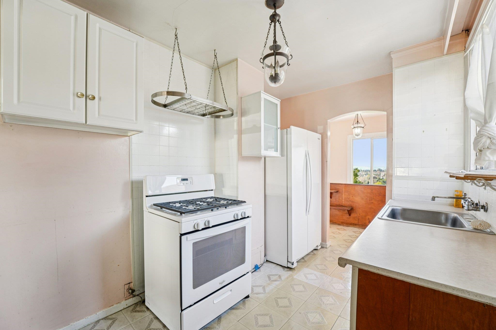 Detail Gallery Image 25 of 60 For 9963 Lawlor St, Oakland,  CA 94605 - 4 Beds | 2 Baths