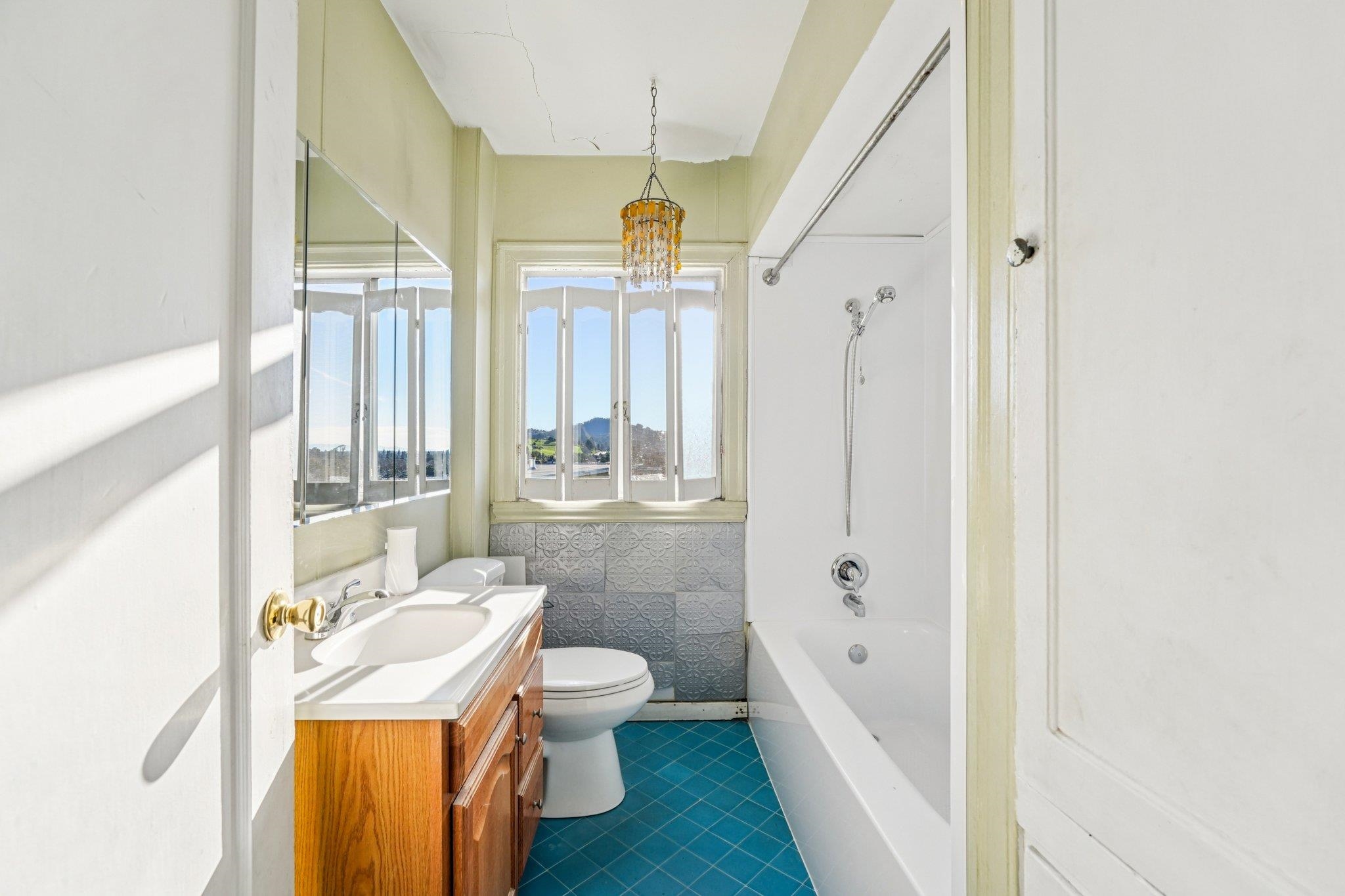 Detail Gallery Image 44 of 60 For 9963 Lawlor St, Oakland,  CA 94605 - 4 Beds | 2 Baths