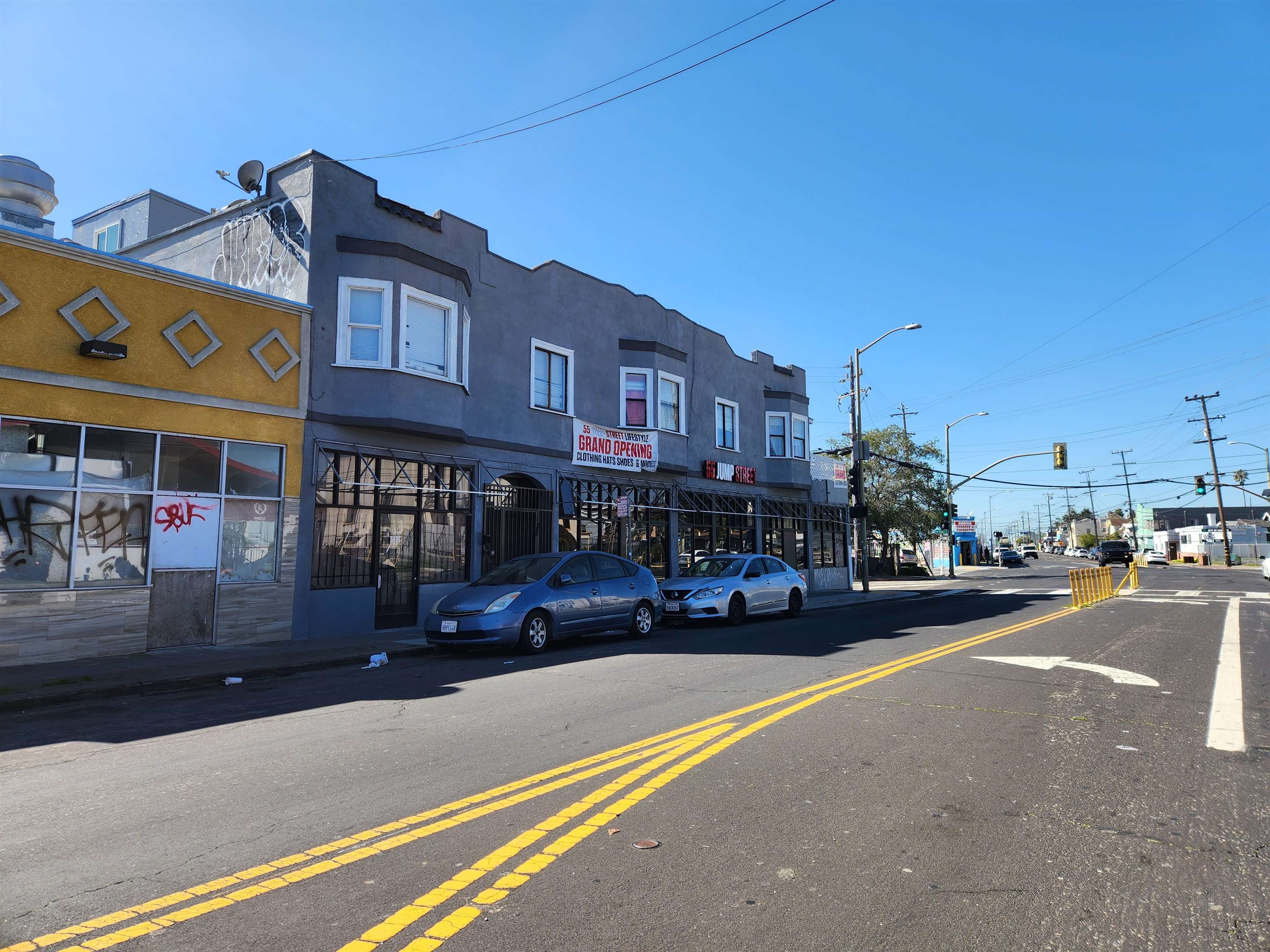 Front Image Thumbnail for EB41120779