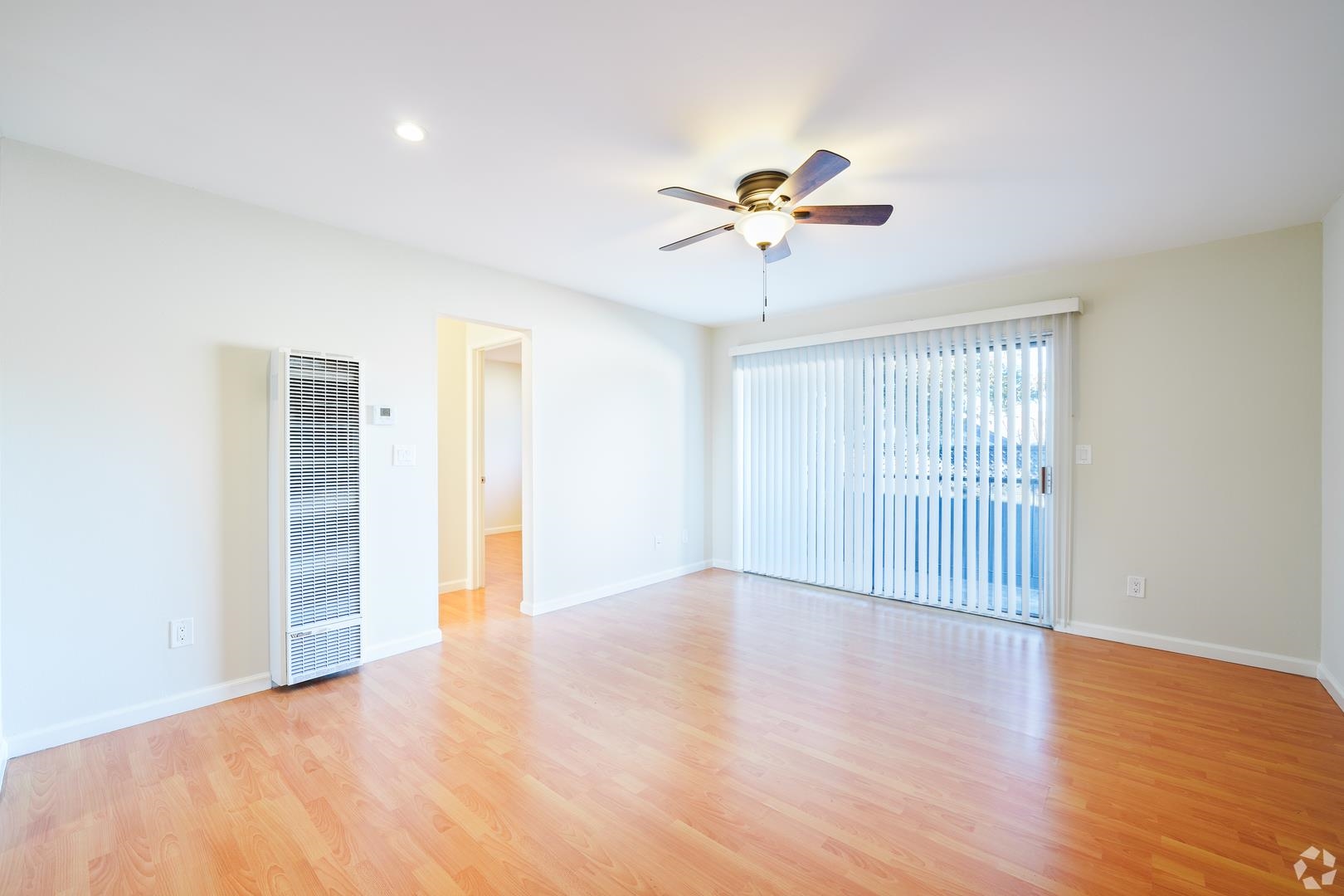 Detail Gallery Image 7 of 10 For 900 Alvarez Ave, Pinole,  CA 94564 - – Beds | – Baths