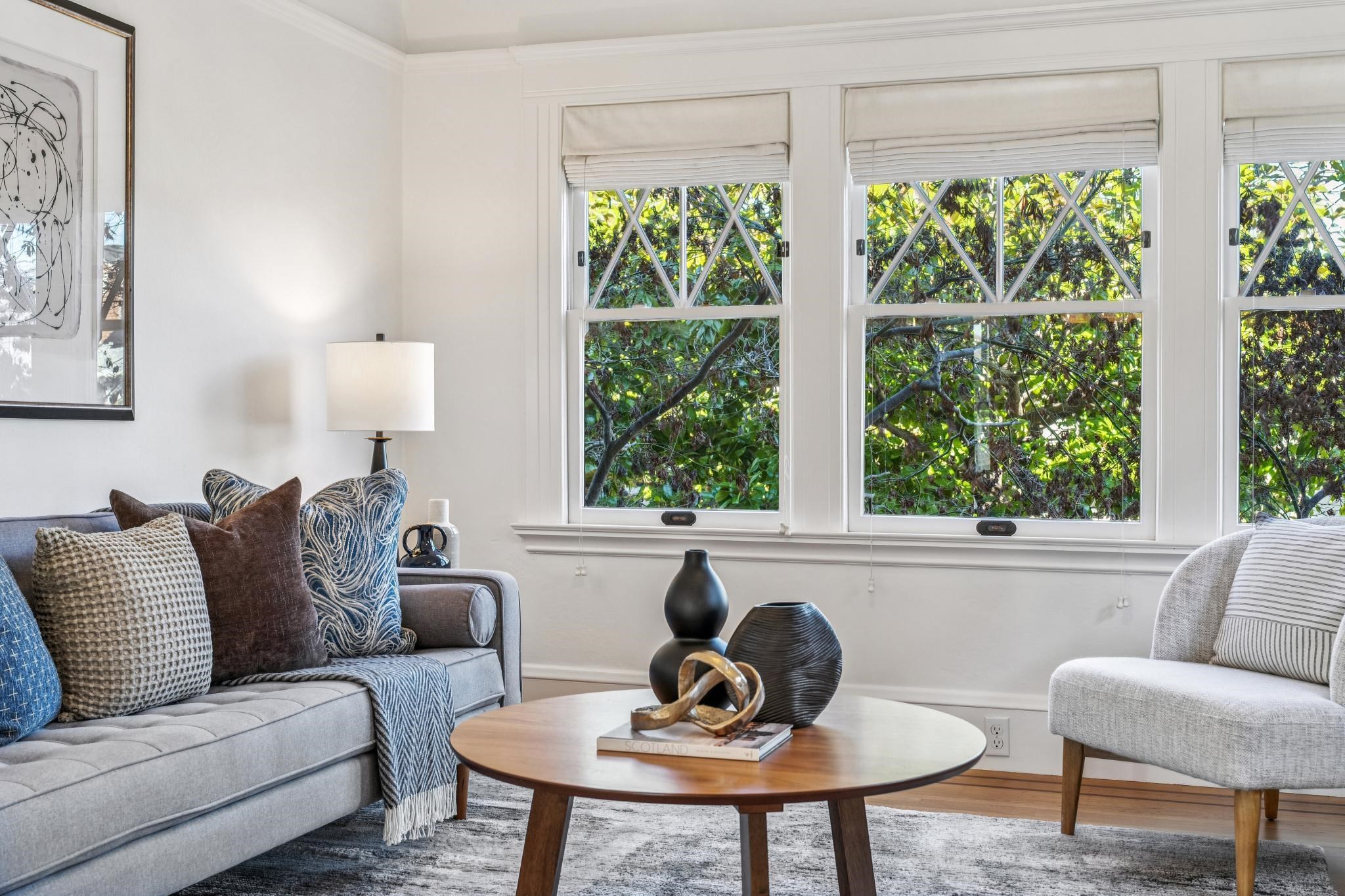 Detail Gallery Image 7 of 60 For 653 55th St, Oakland,  CA 94609 - 3 Beds | 1 Baths