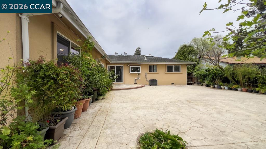 Detail Gallery Image 43 of 48 For 909 Santa Lucia Dr, Pleasant Hill,  CA 94523 - 5 Beds | 3 Baths