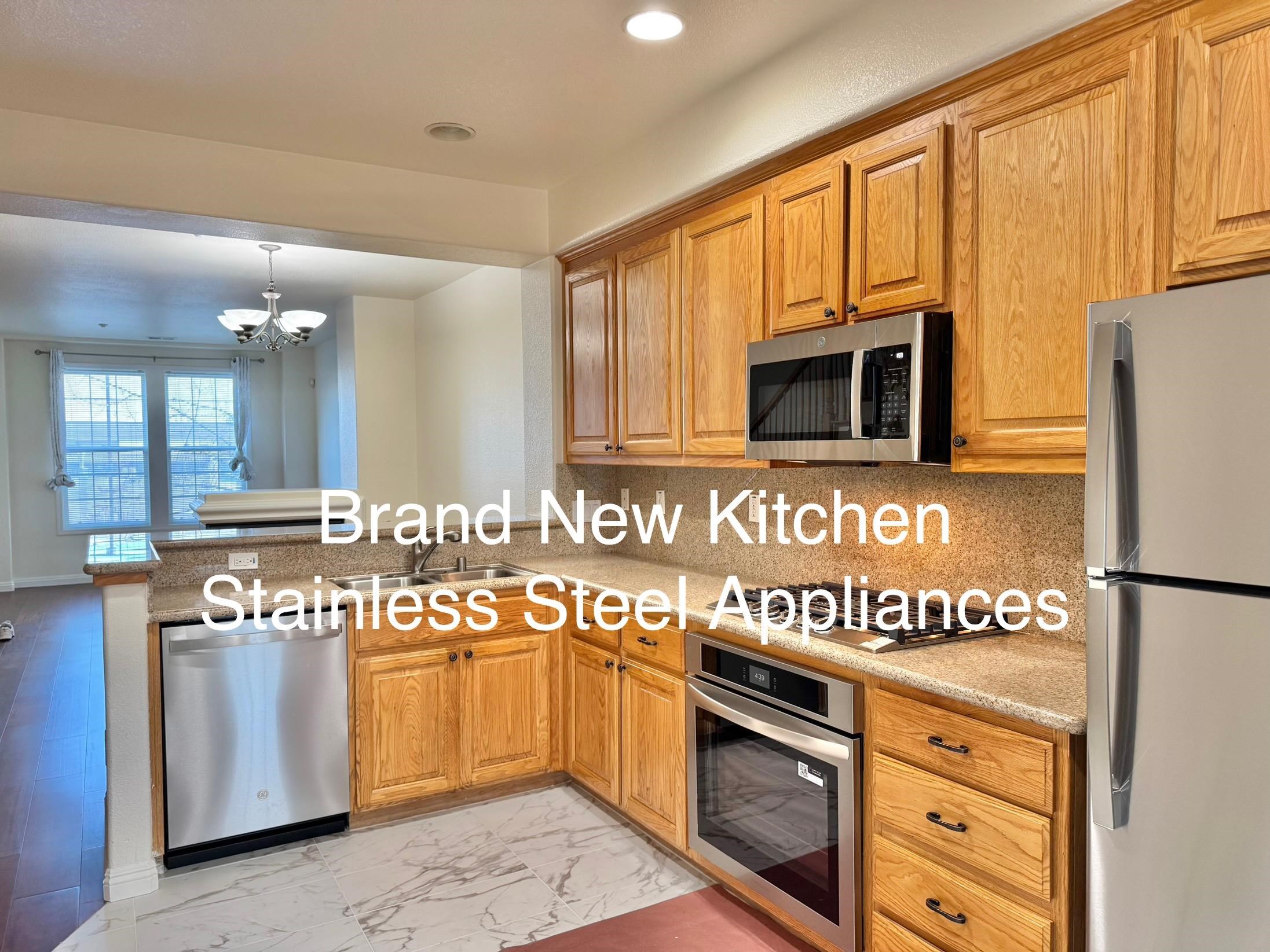 Detail Gallery Image 2 of 26 For 4486 Chancery Ln, Dublin,  CA 94568 - 3 Beds | 3/1 Baths