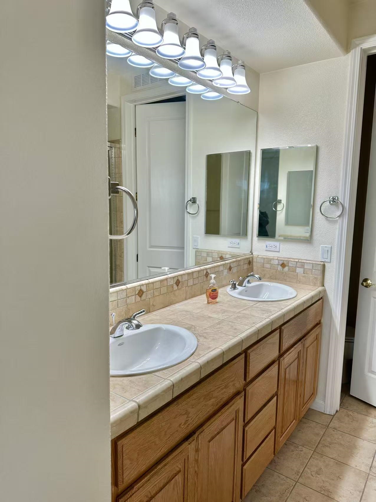 Detail Gallery Image 20 of 26 For 4486 Chancery Ln, Dublin,  CA 94568 - 3 Beds | 3/1 Baths