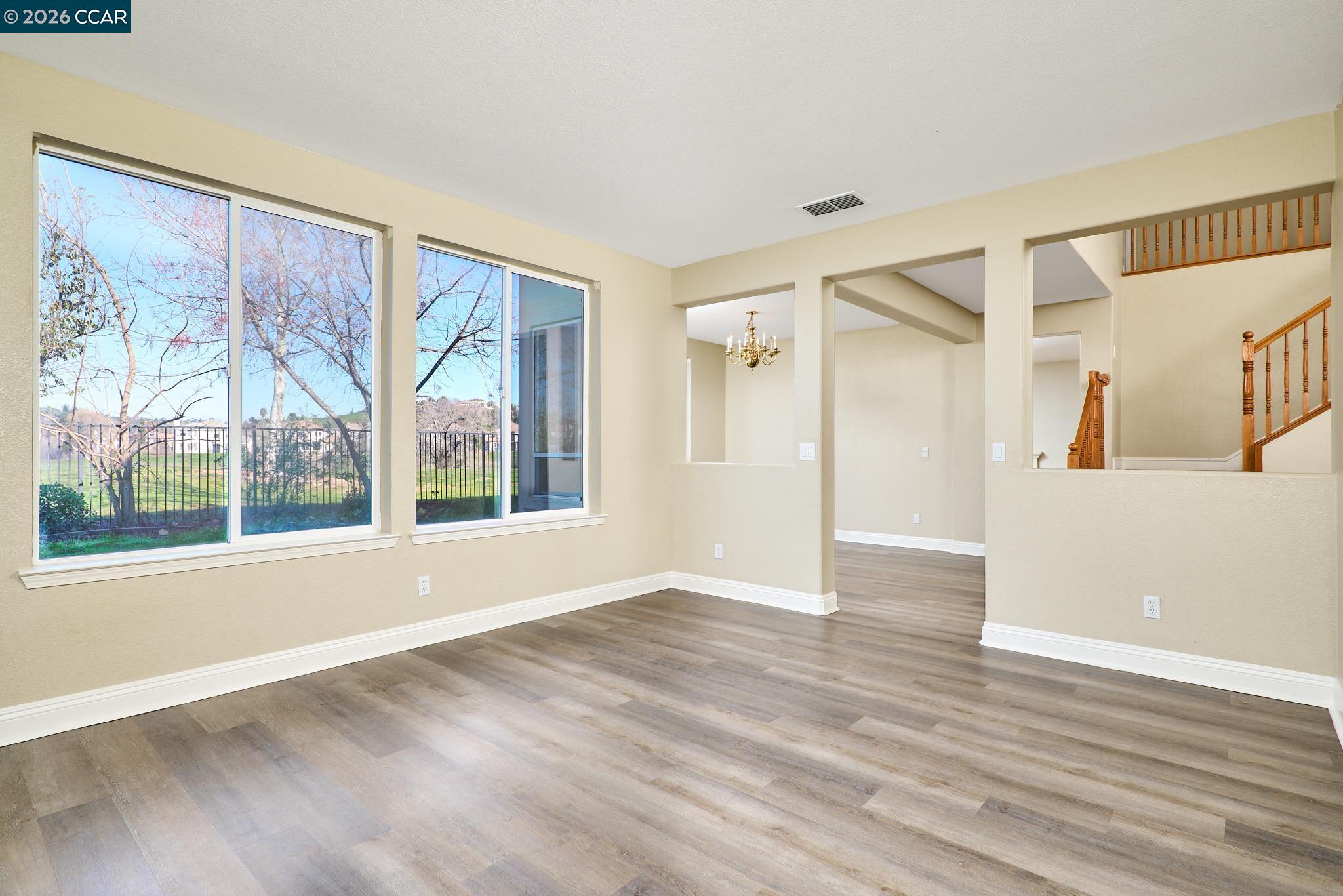 Detail Gallery Image 13 of 45 For 1752 Langholm Way, Folsom,  CA 95630 - 5 Beds | 4 Baths