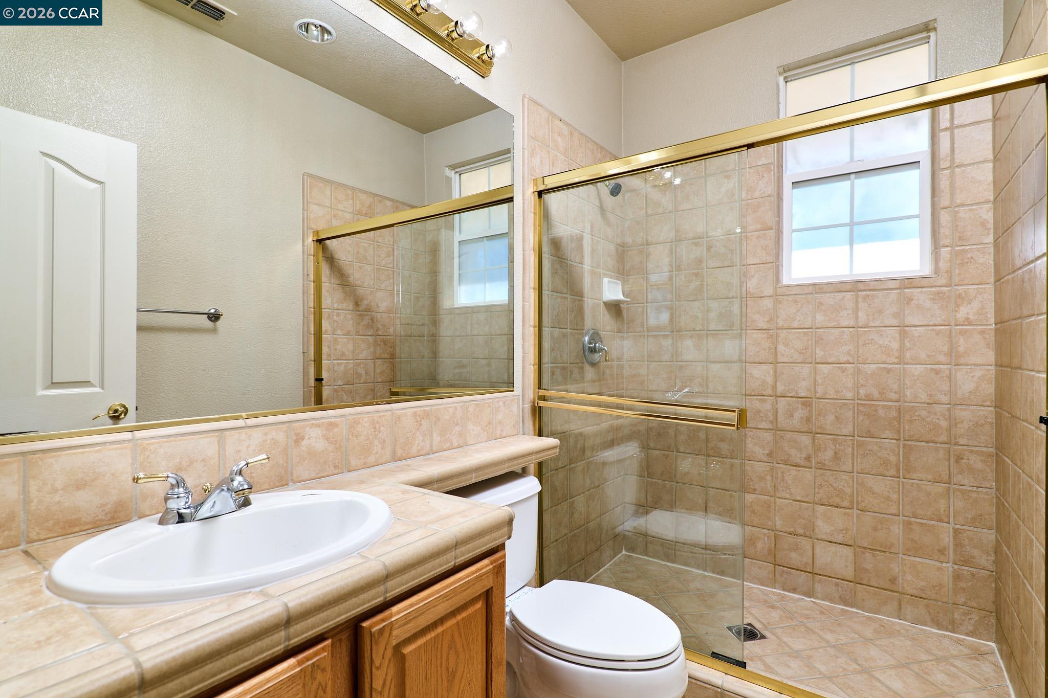 Detail Gallery Image 20 of 45 For 1752 Langholm Way, Folsom,  CA 95630 - 5 Beds | 4 Baths