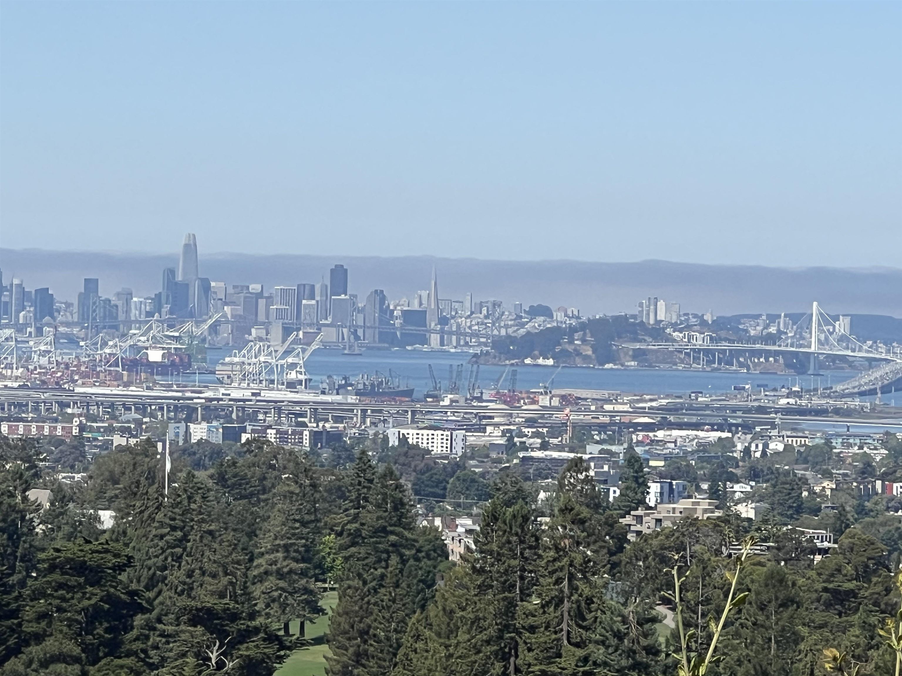 Detail Gallery Image 14 of 24 For 82 Wilding Ln, Oakland,  CA 94611 - – Beds | – Baths