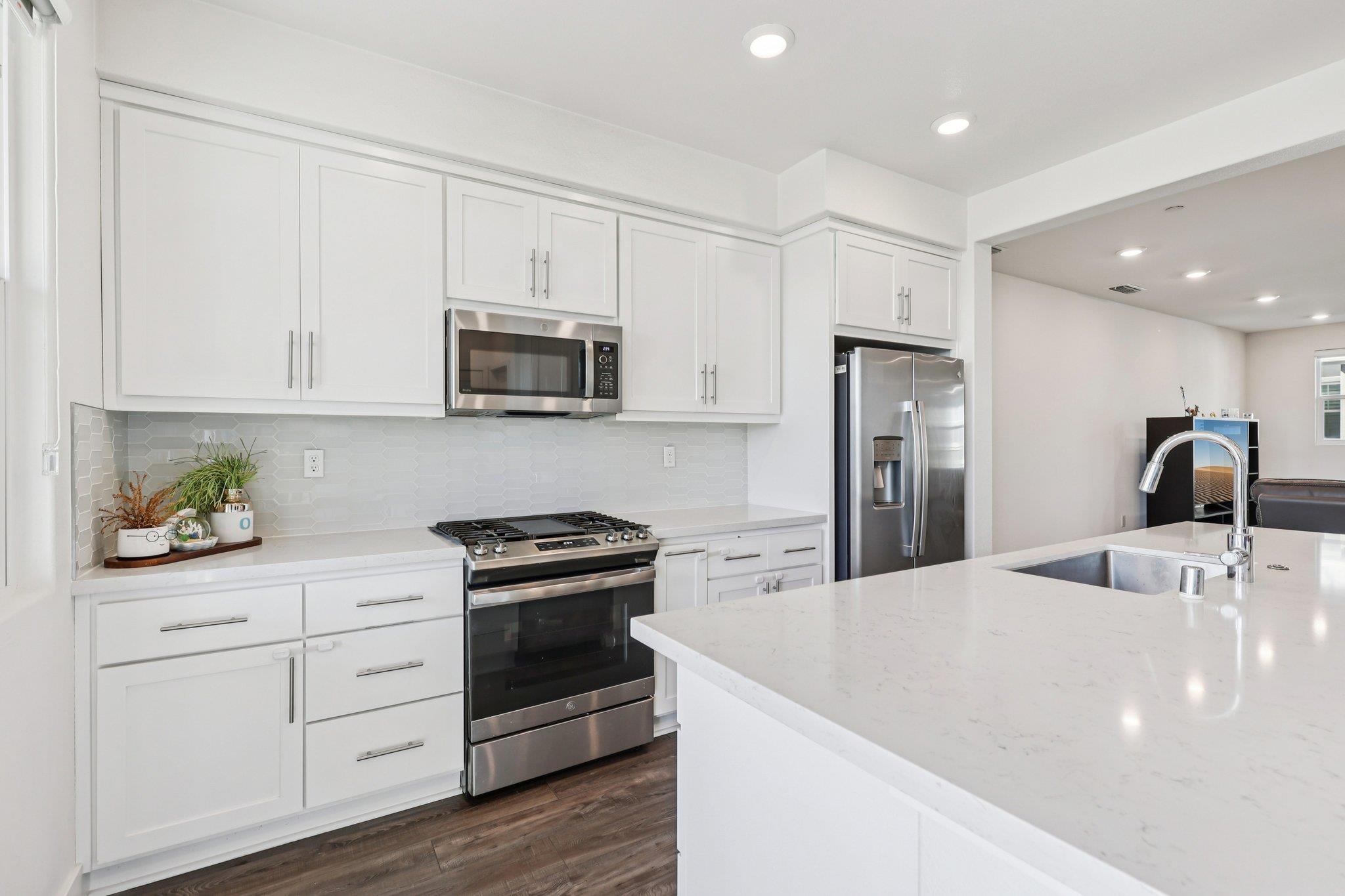 Photo #15: 41120800 Listing: Photo #15