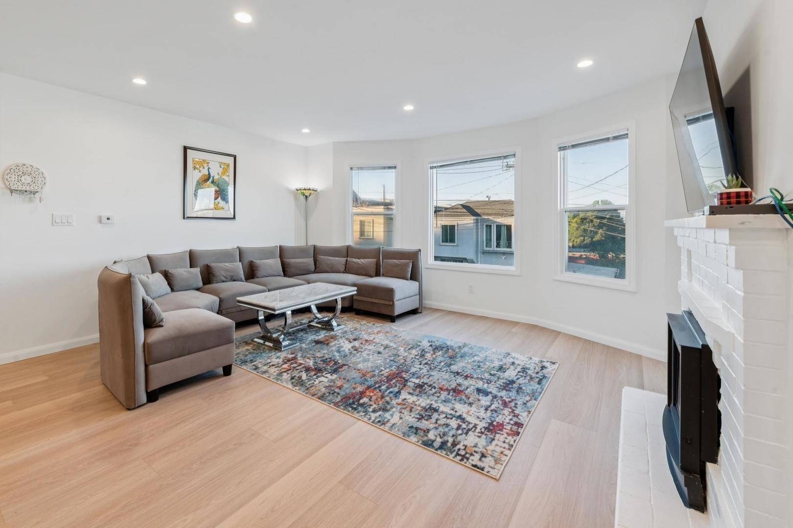 Detail Gallery Image 2 of 48 For 1119 Hanover St, Daly City,  CA 94014 - 2 Beds | 2 Baths