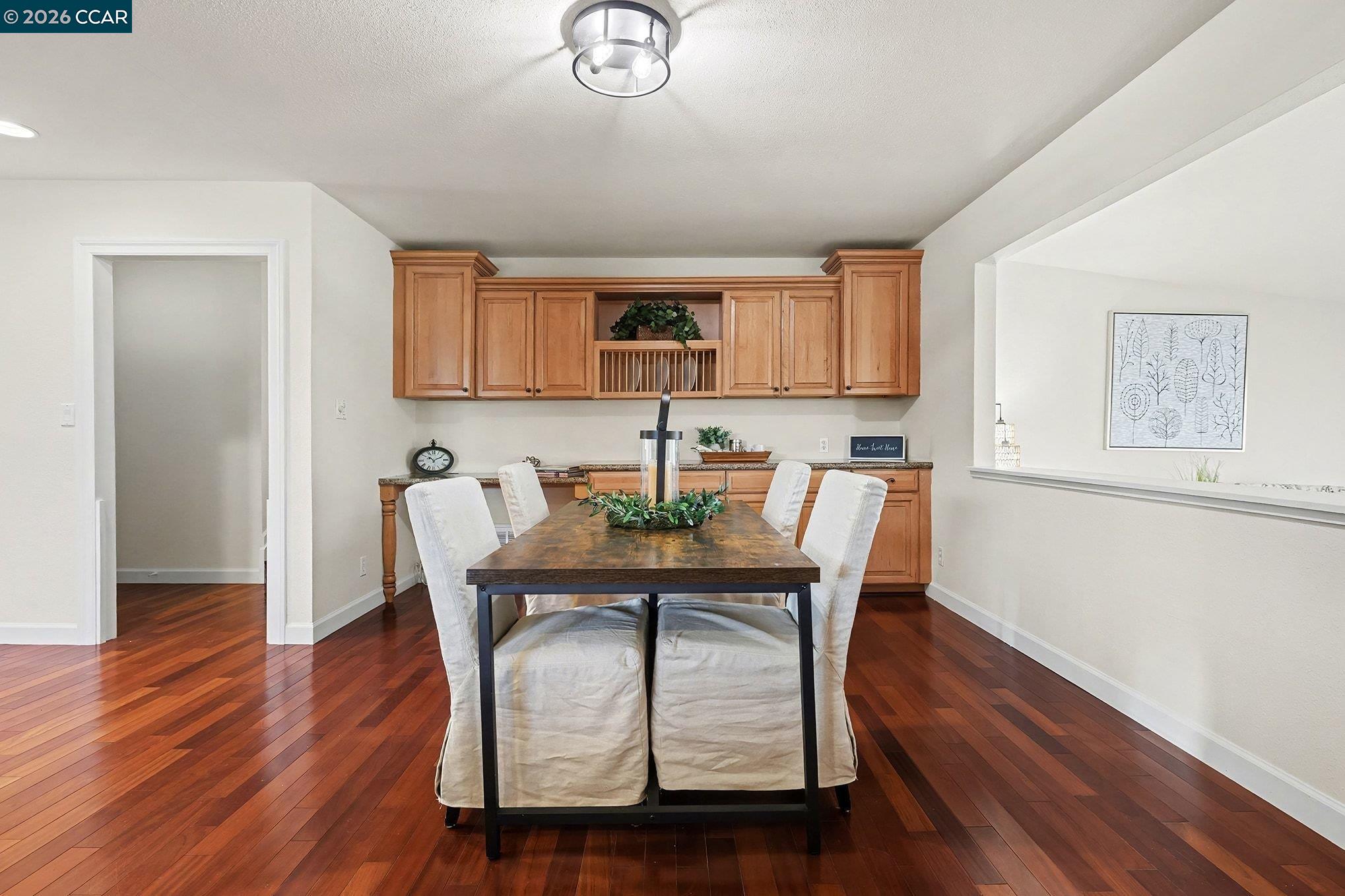 Detail Gallery Image 13 of 29 For 837 Marie Ave, Martinez,  CA 94553 - 4 Beds | 2 Baths