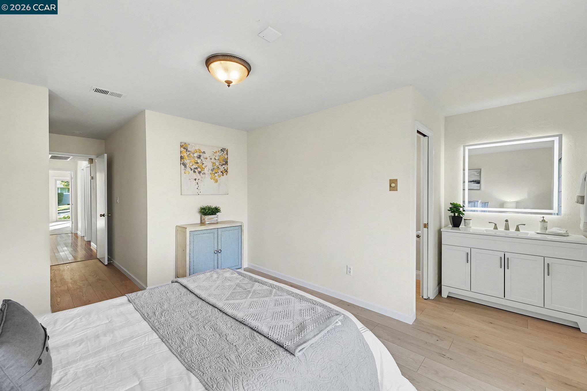 Detail Gallery Image 16 of 29 For 837 Marie Ave, Martinez,  CA 94553 - 4 Beds | 2 Baths