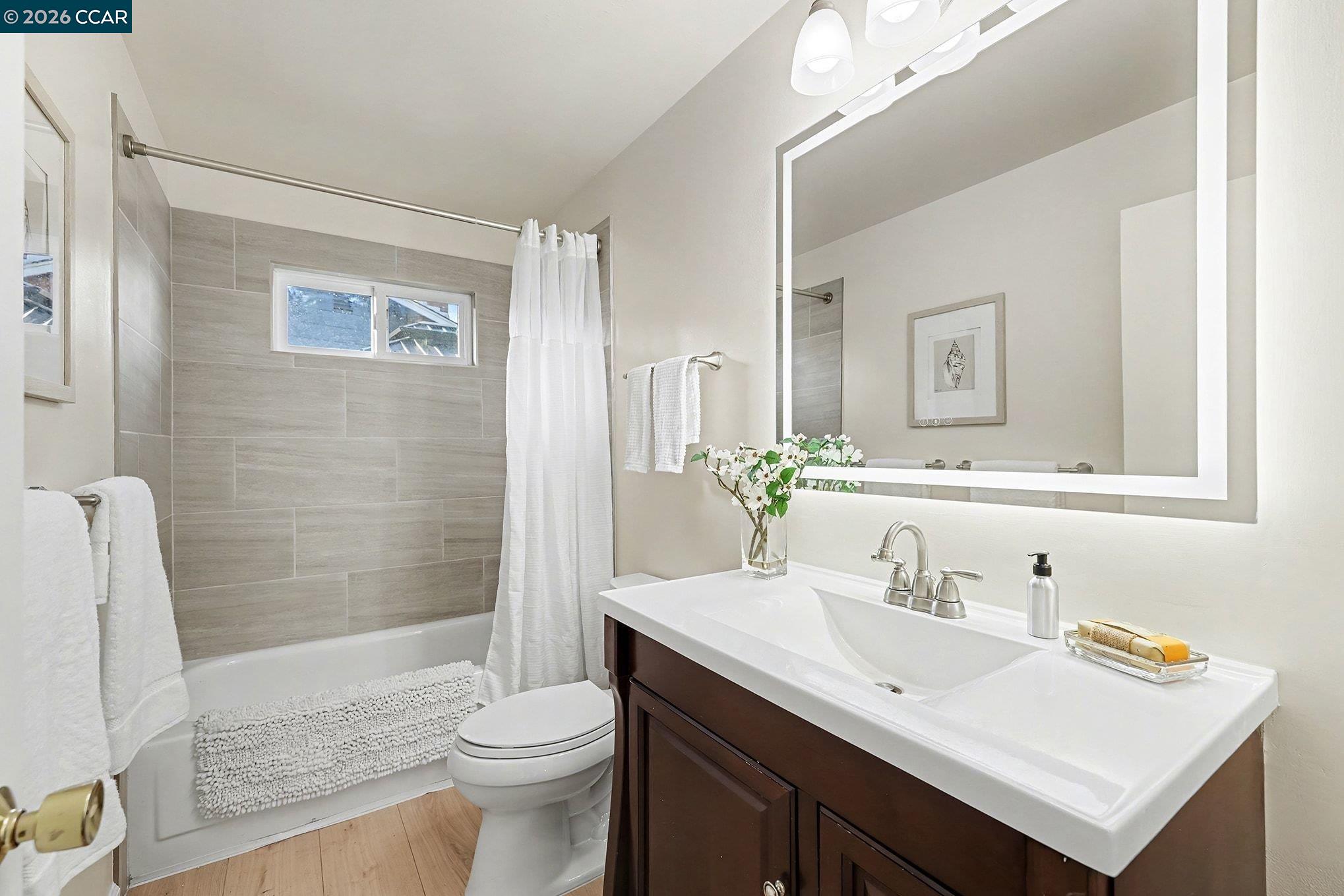 Detail Gallery Image 21 of 29 For 837 Marie Ave, Martinez,  CA 94553 - 4 Beds | 2 Baths