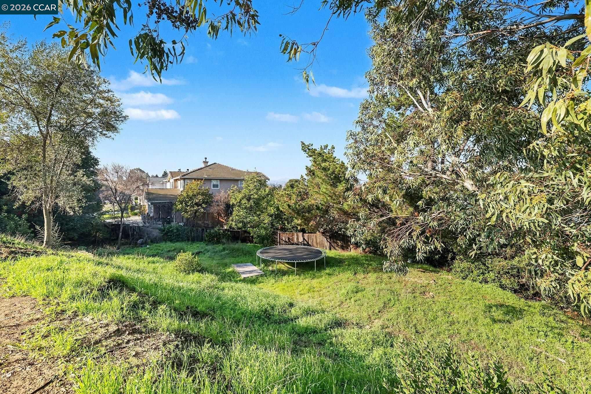 Detail Gallery Image 25 of 29 For 837 Marie Ave, Martinez,  CA 94553 - 4 Beds | 2 Baths