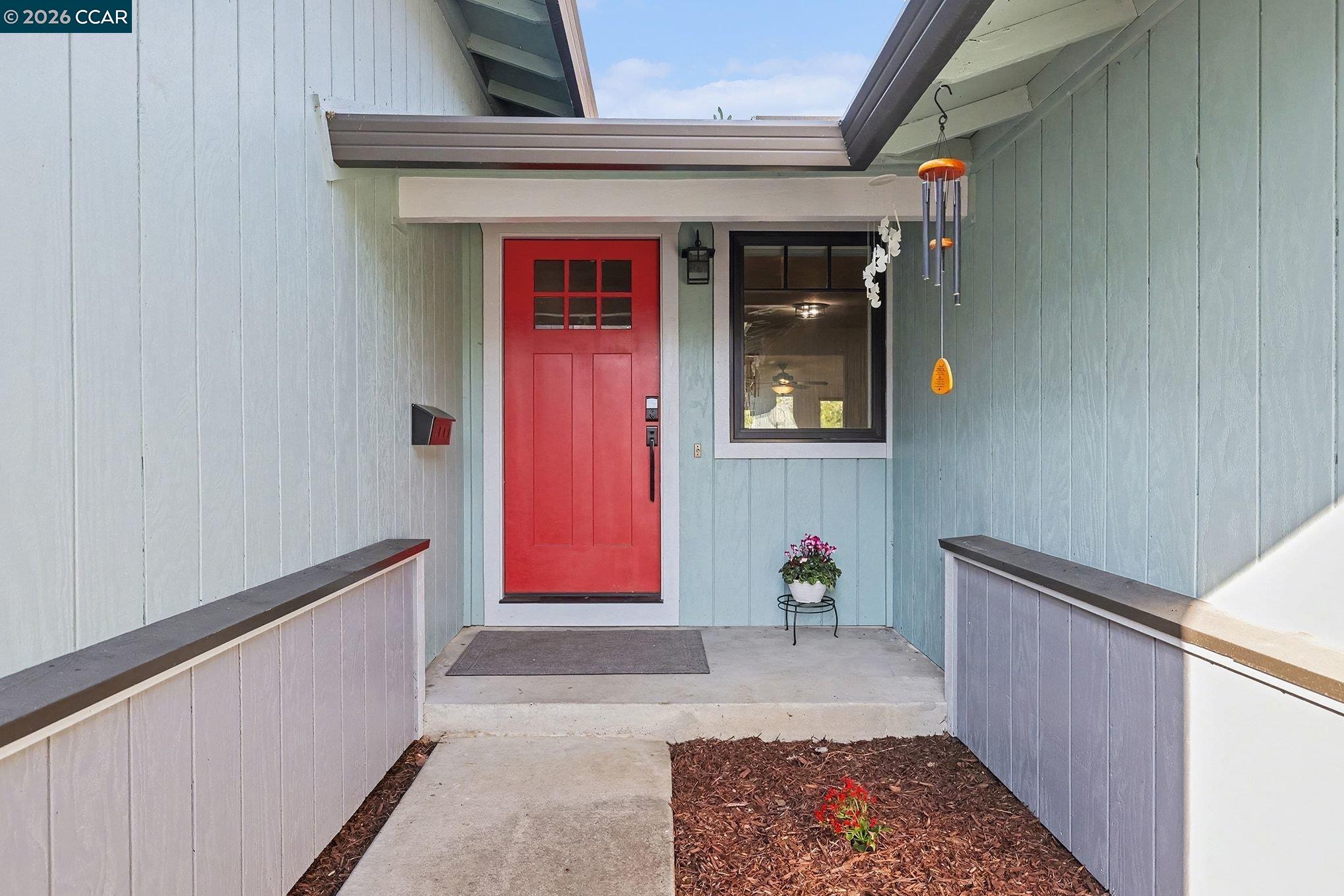 Detail Gallery Image 6 of 29 For 837 Marie Ave, Martinez,  CA 94553 - 4 Beds | 2 Baths