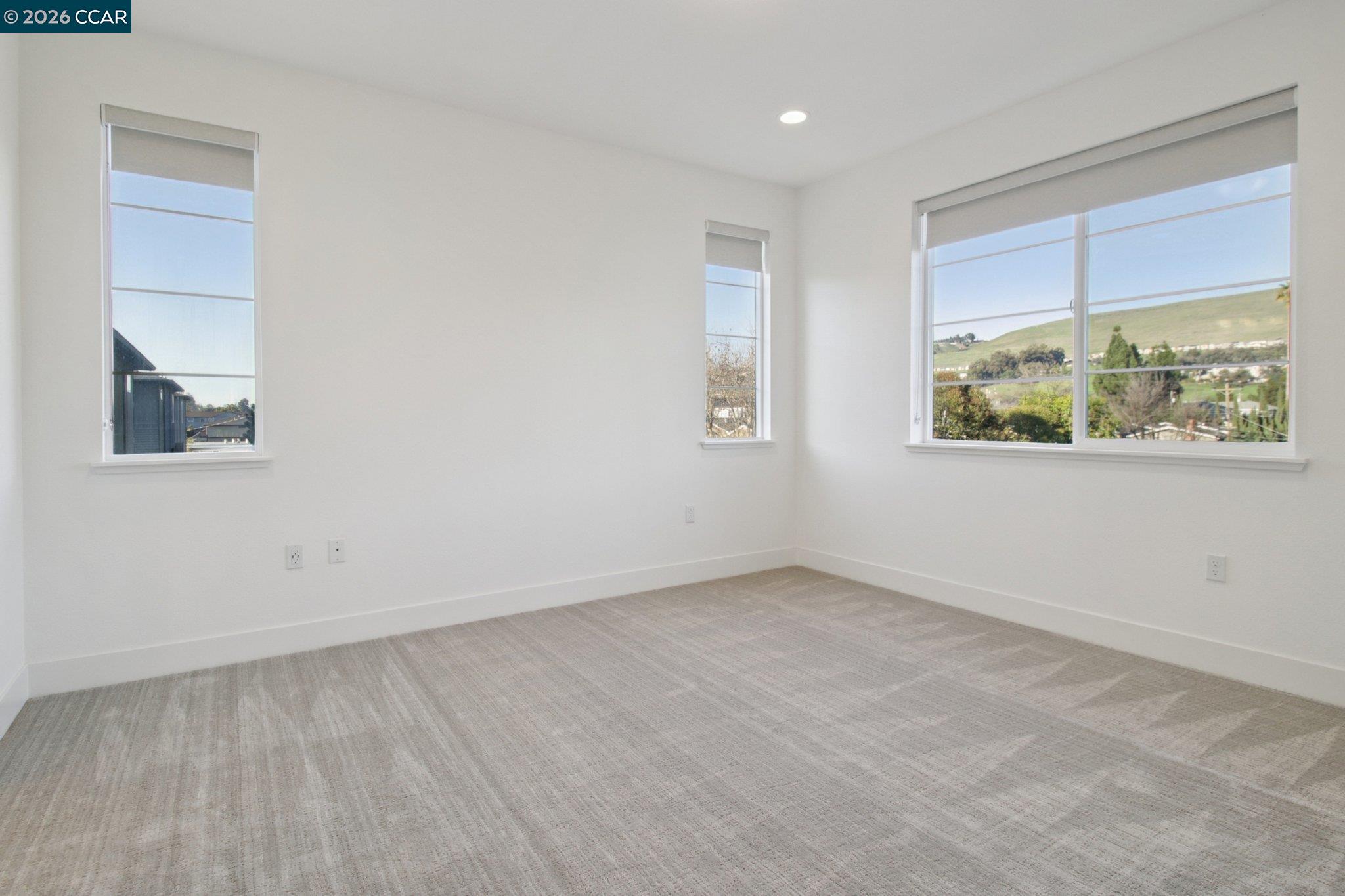 Detail Gallery Image 16 of 39 For 257 Bolt Ct, Hayward,  CA 94544 - 3 Beds | 3/1 Baths