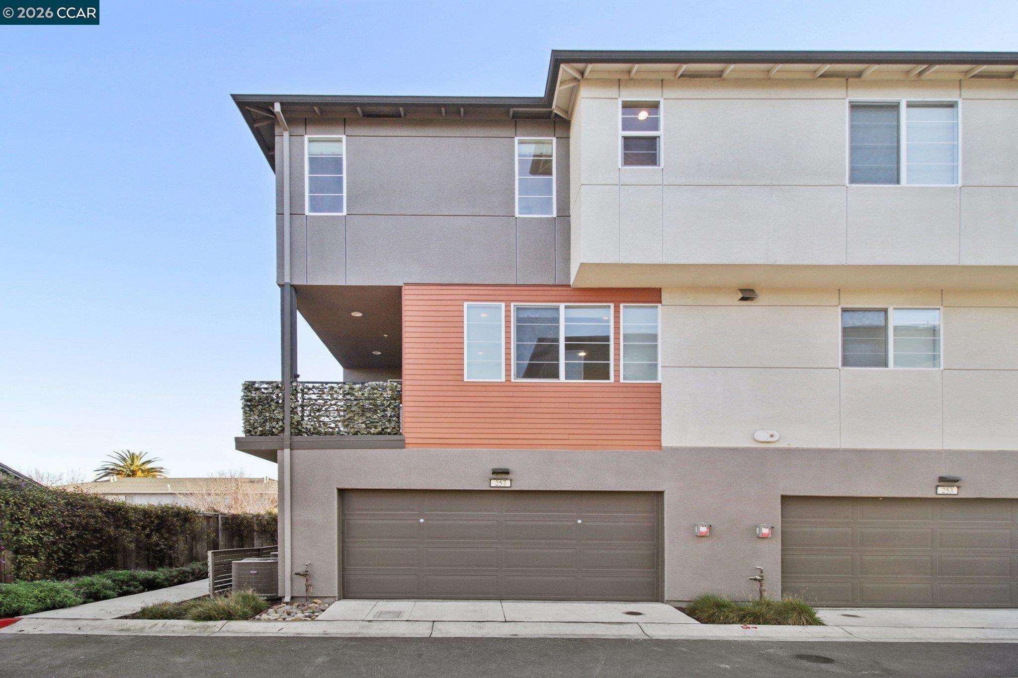 Detail Gallery Image 31 of 39 For 257 Bolt Ct, Hayward,  CA 94544 - 3 Beds | 3/1 Baths