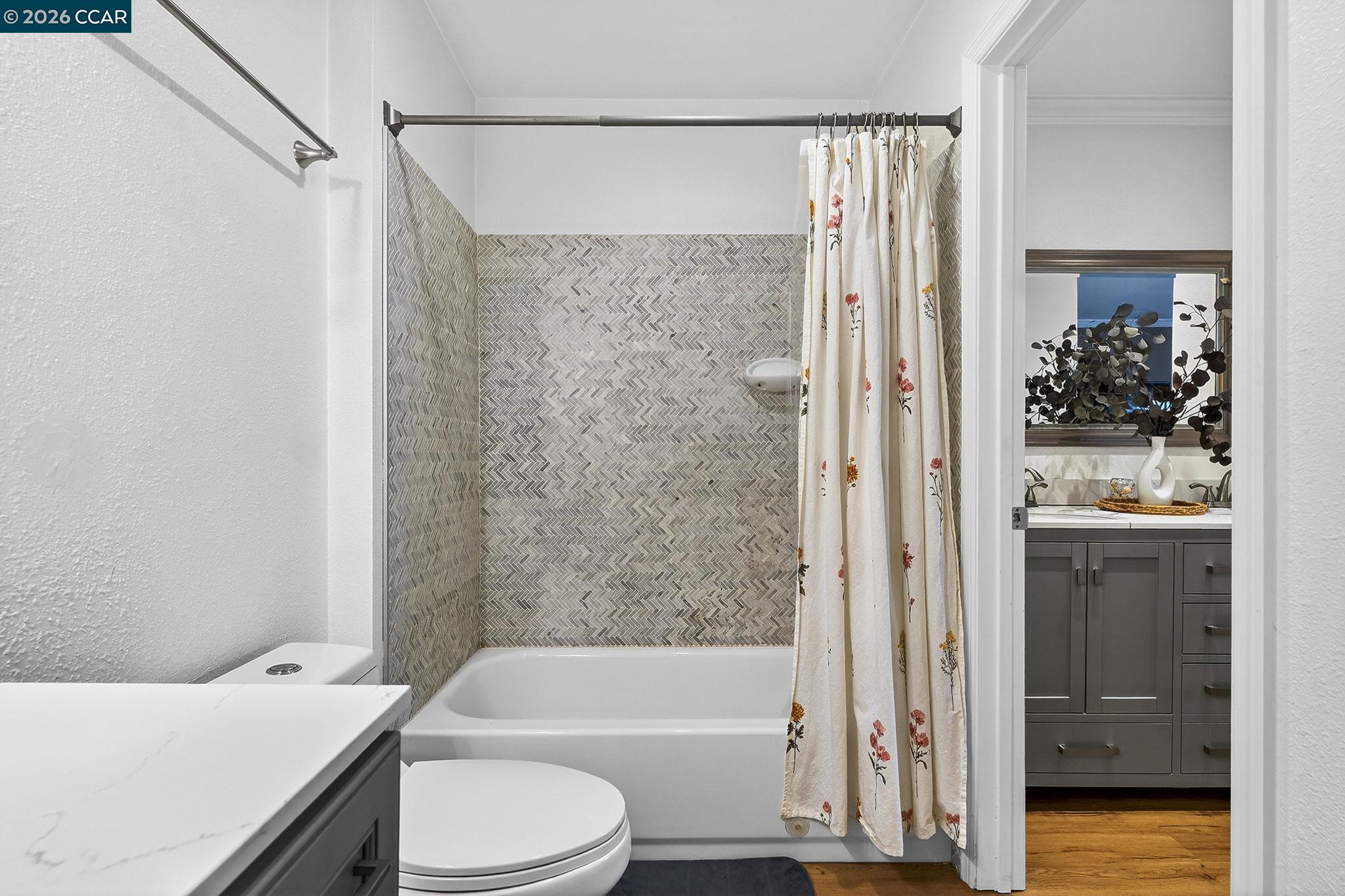 Photo #37: 41120820 Listing: Photo #37