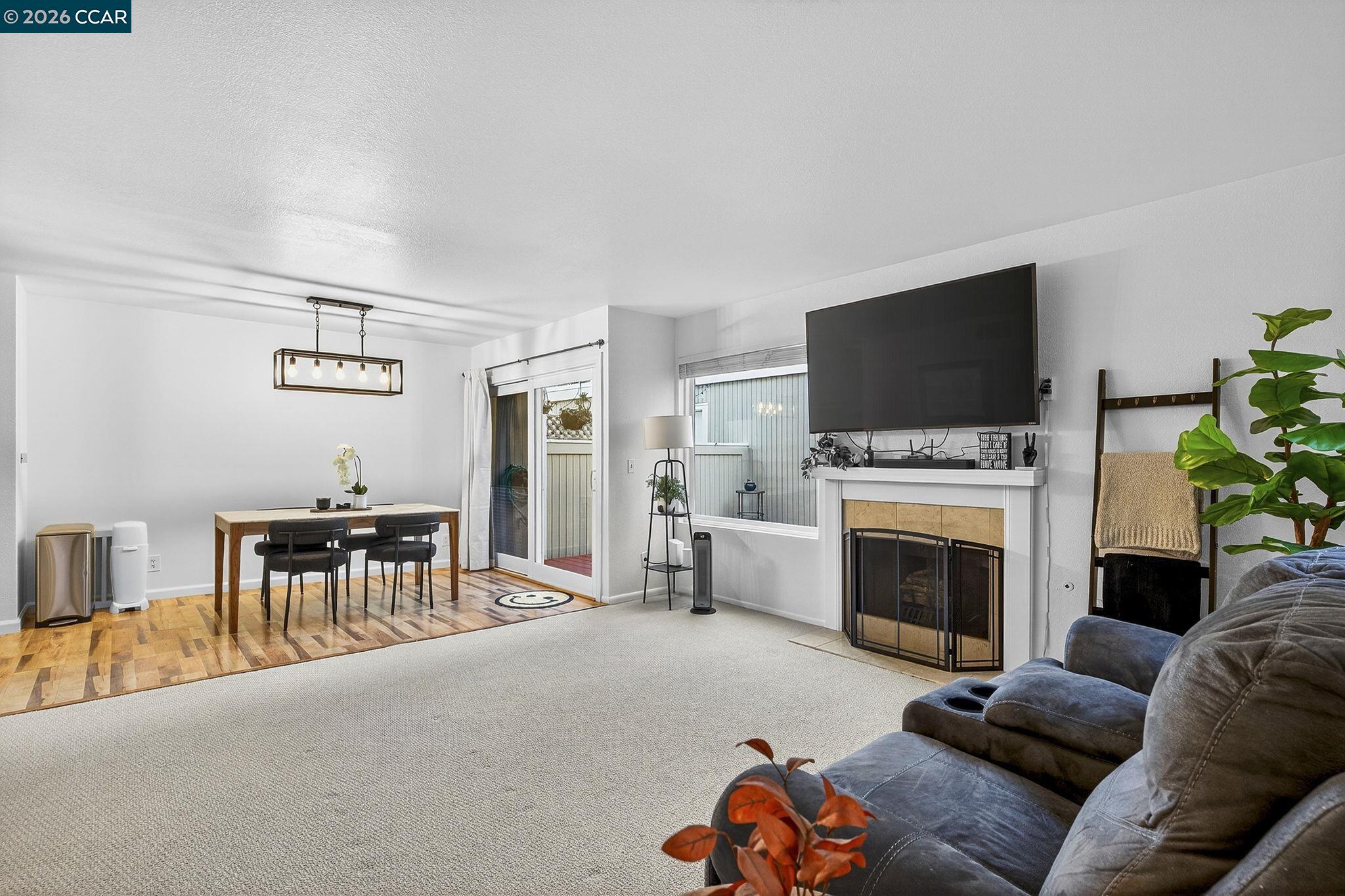 Photo #7: 41120820 Listing: Photo #7