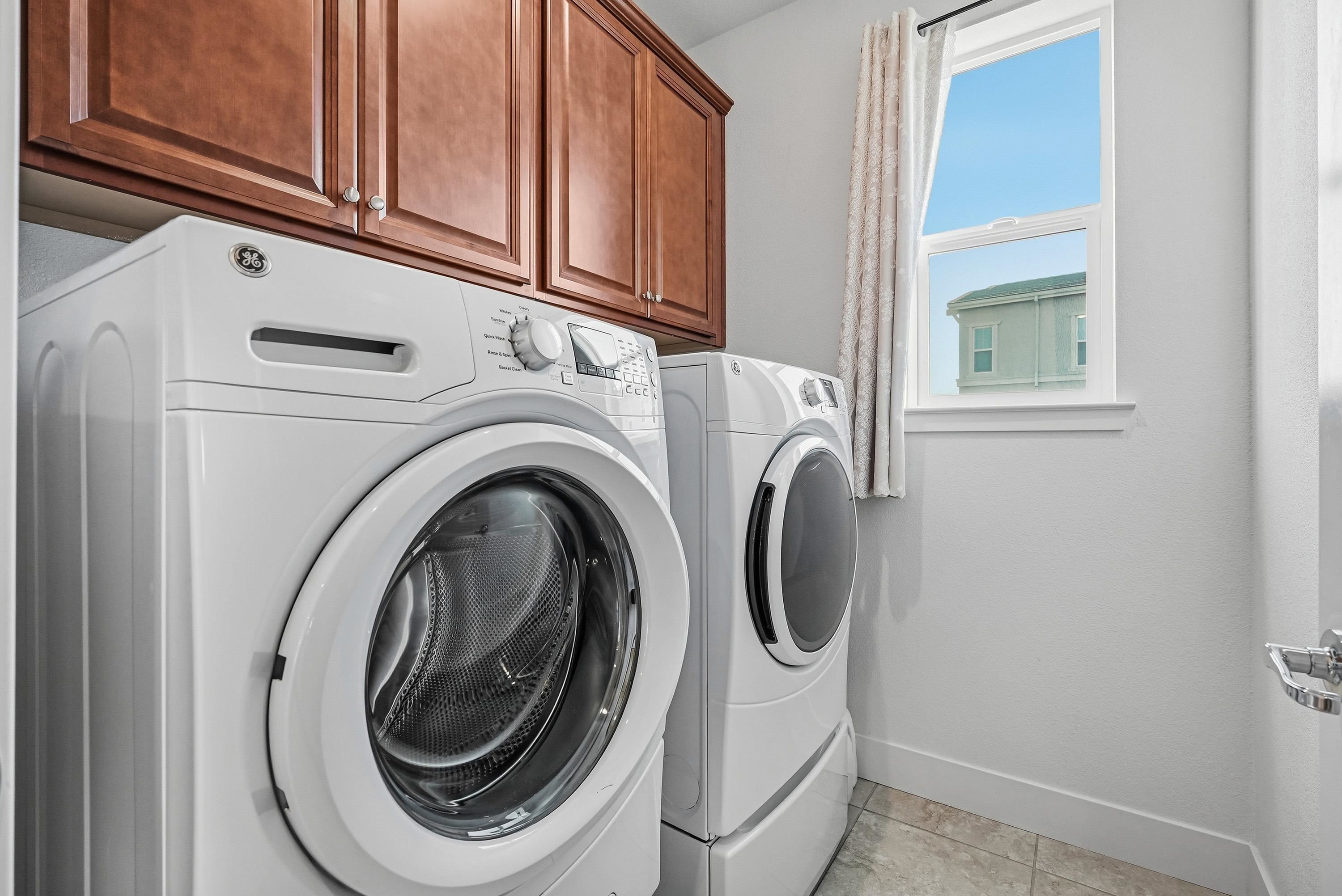 Detail Gallery Image 28 of 38 For 2933 Stringham Way, Dublin,  CA 94568 - 4 Beds | 2/1 Baths