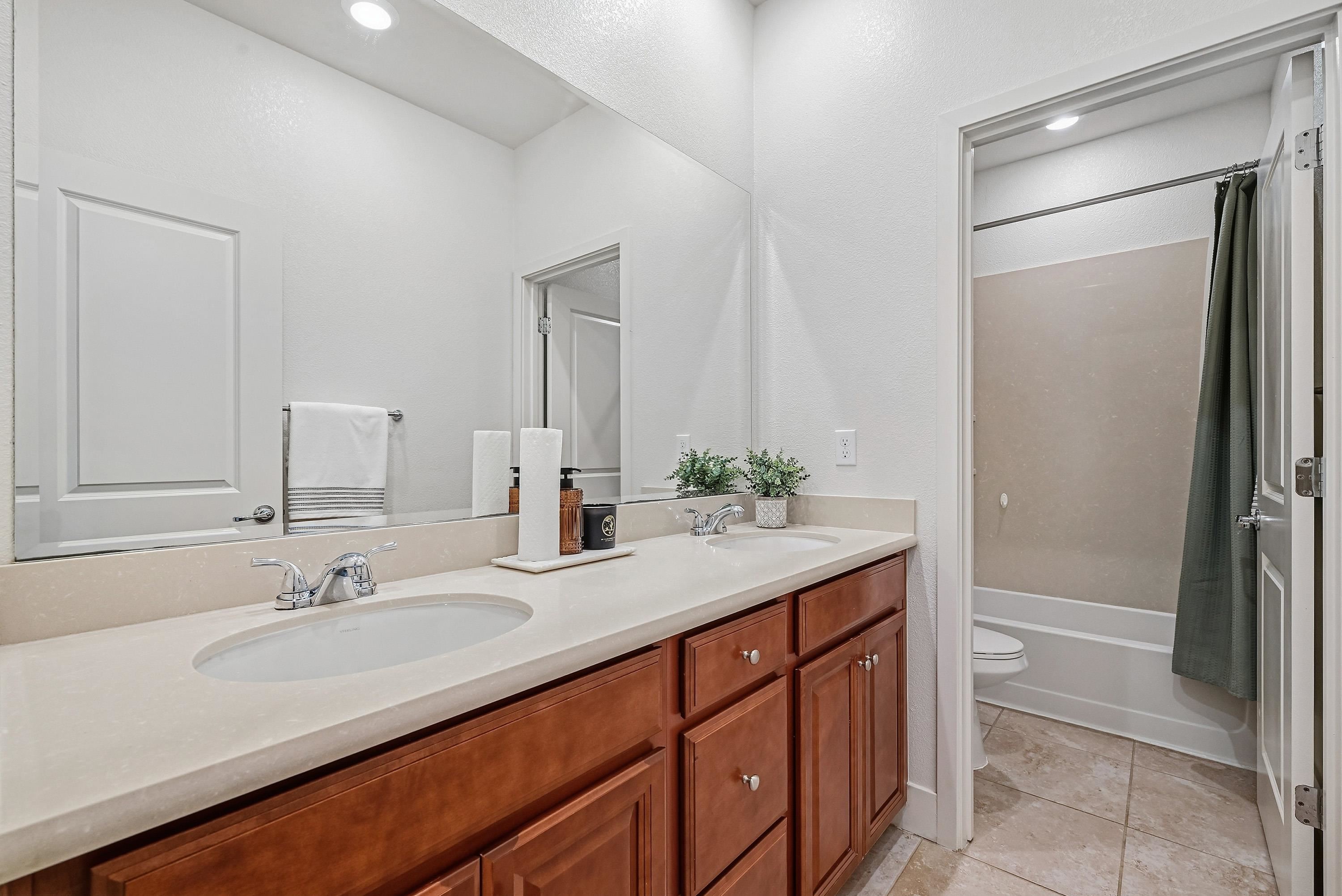 Detail Gallery Image 29 of 38 For 2933 Stringham Way, Dublin,  CA 94568 - 4 Beds | 2/1 Baths
