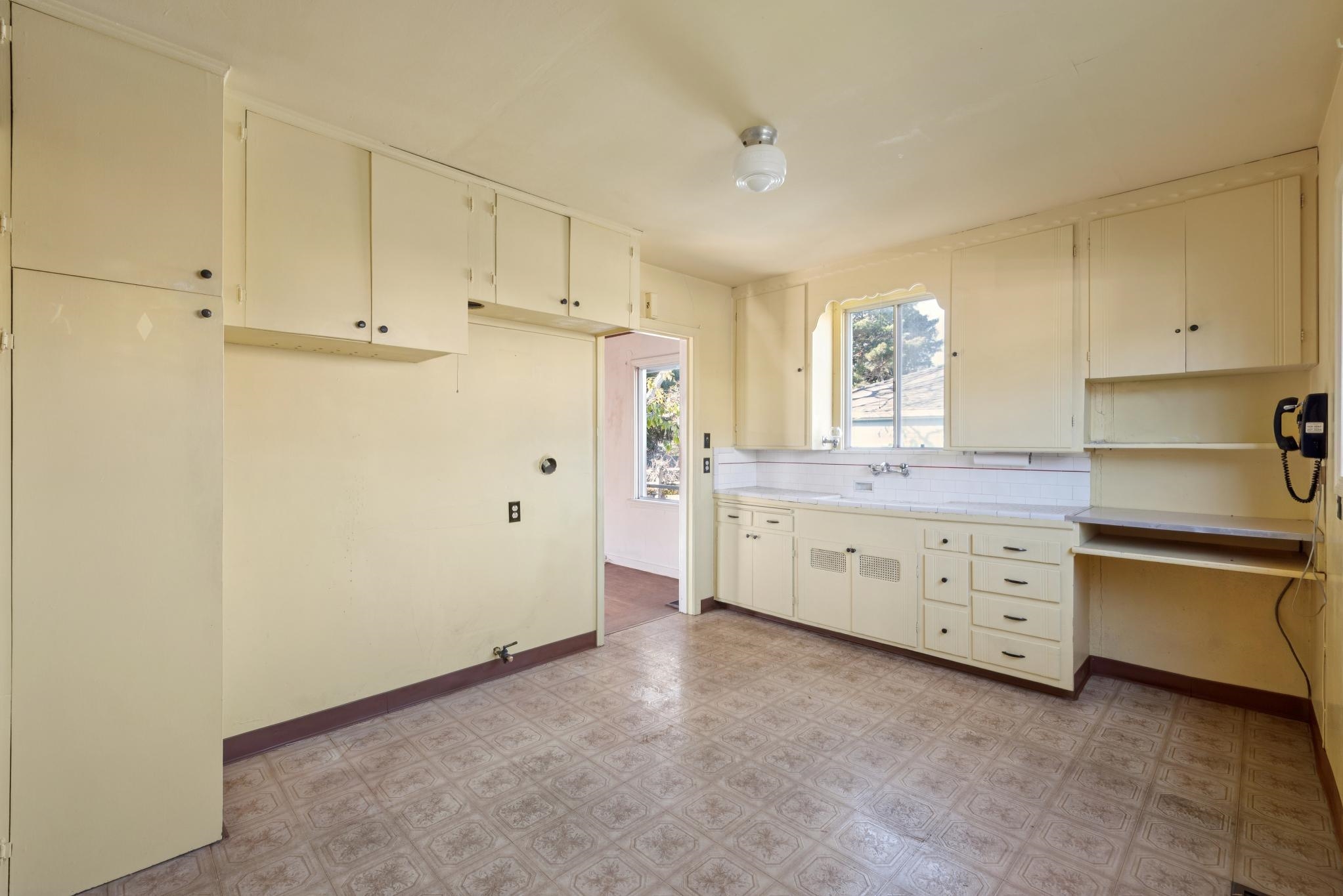 Detail Gallery Image 15 of 37 For 725 Pomona Ave, El Cerrito,  CA 94530 - 2 Beds | 1 Baths