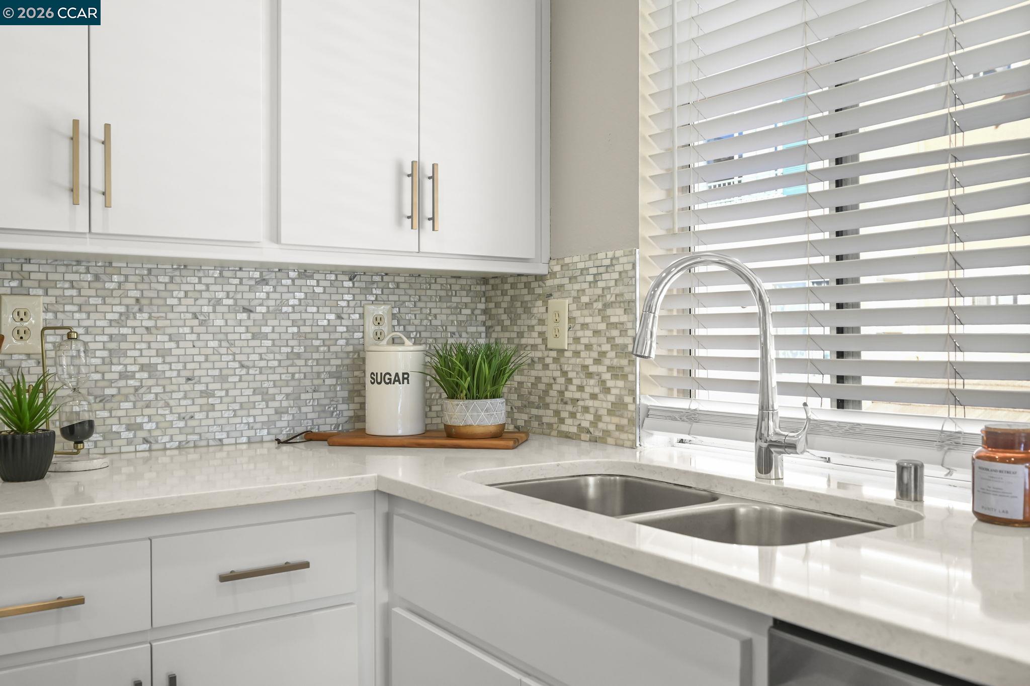 Photo #8: 41120824 Listing: Photo #8