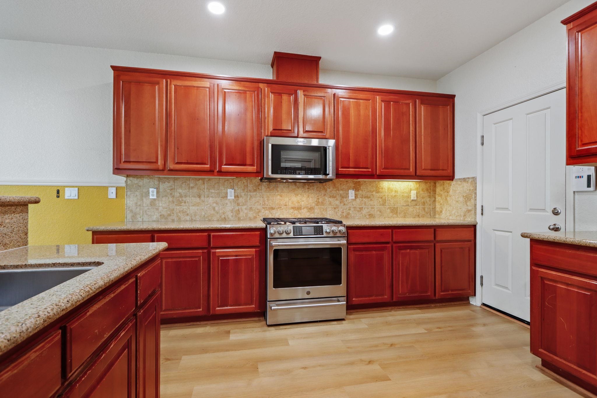 Detail Gallery Image 11 of 36 For 1688 Wilde Dr, Discovery Bay,  CA 94505 - 4 Beds | 2/1 Baths