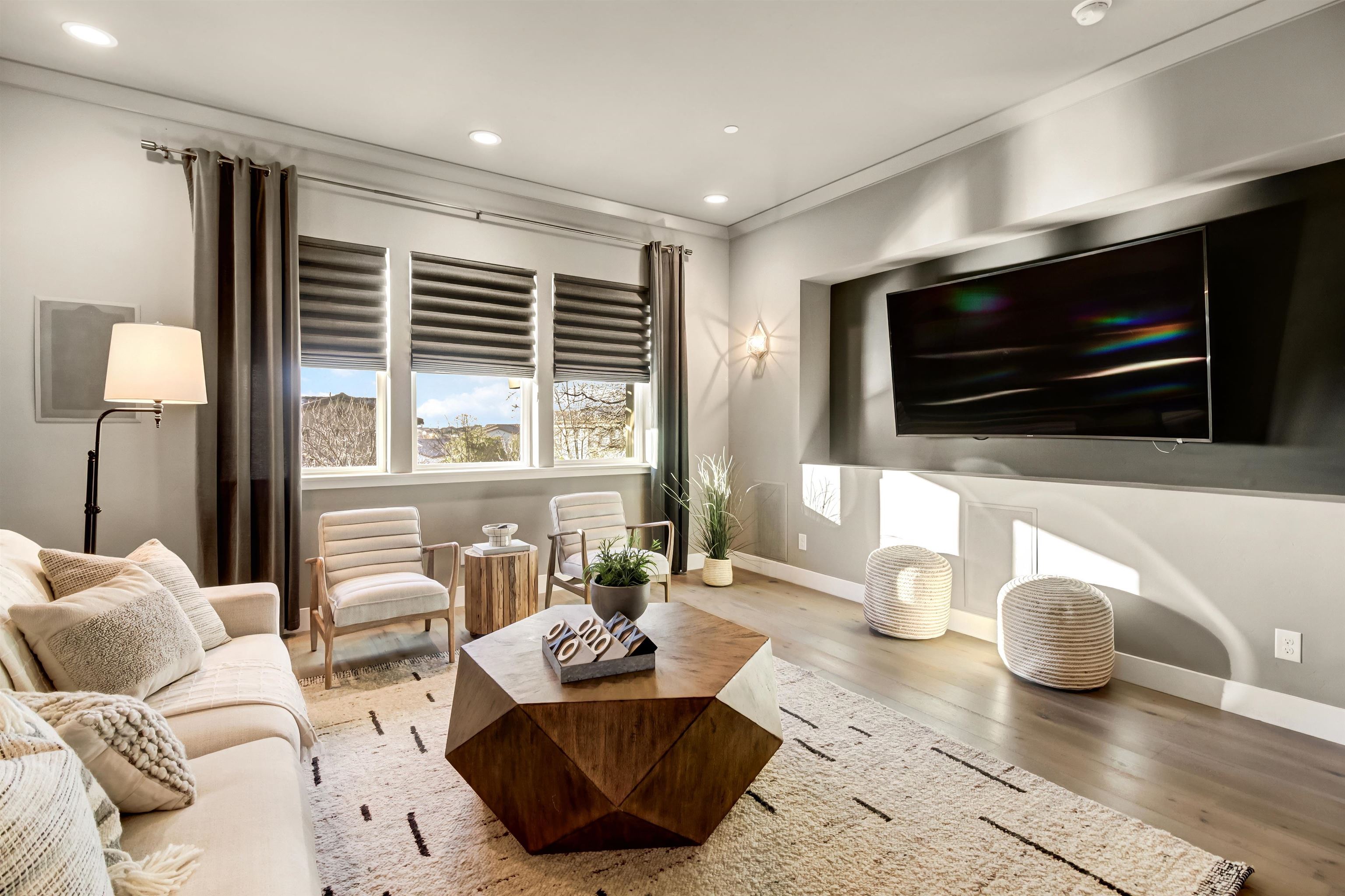 Detail Gallery Image 28 of 60 For 3321 Greenview Dr, El Dorado Hills,  CA 95762 - 4 Beds | 4/1 Baths